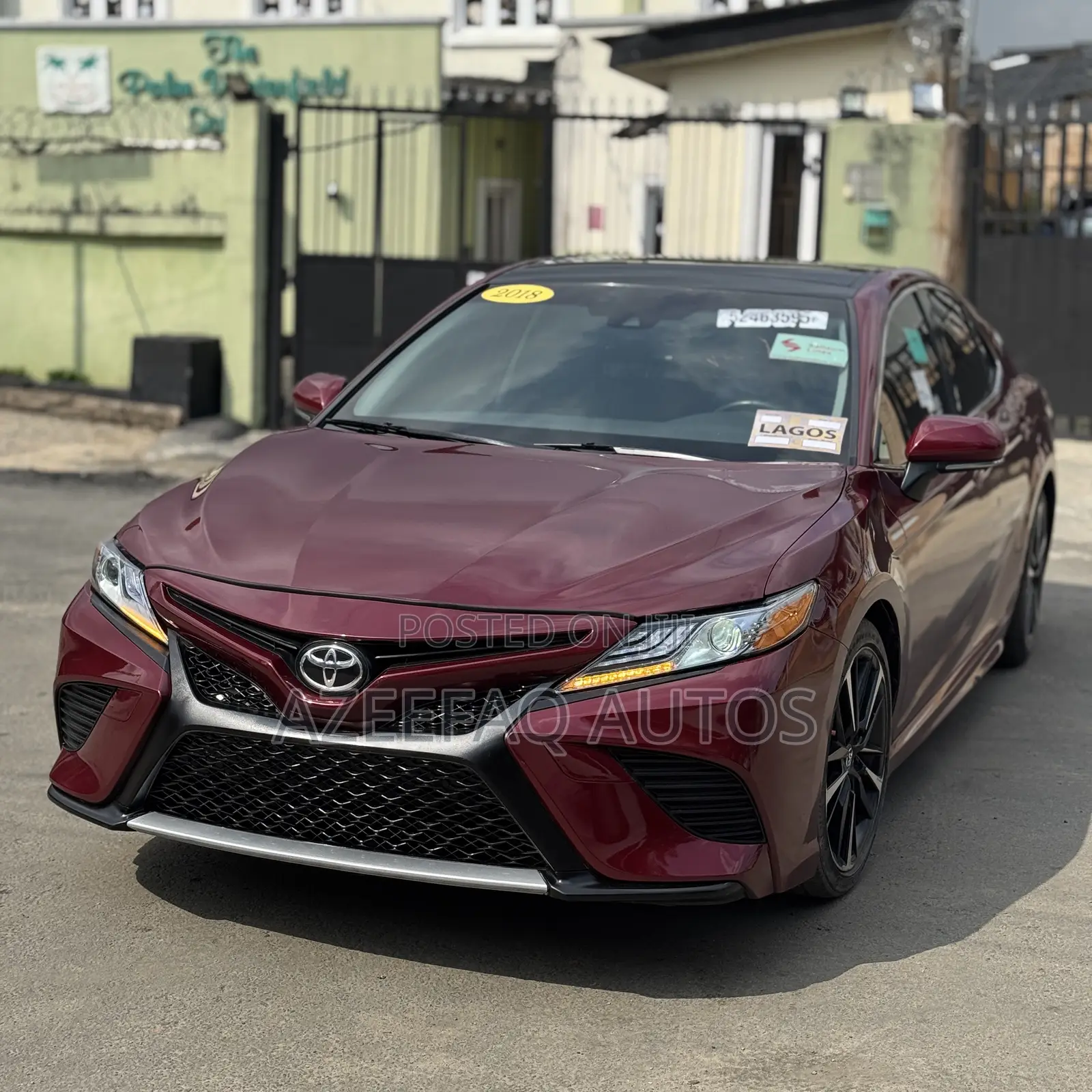 Toyota Camry XSE FWD (2.5L 4cyl 8AM) 2018 Red