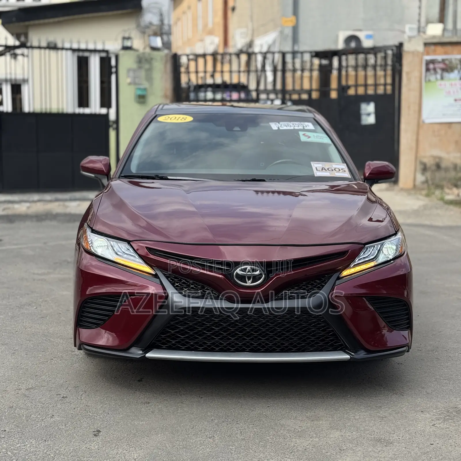 Toyota Camry XSE FWD (2.5L 4cyl 8AM) 2018 Red