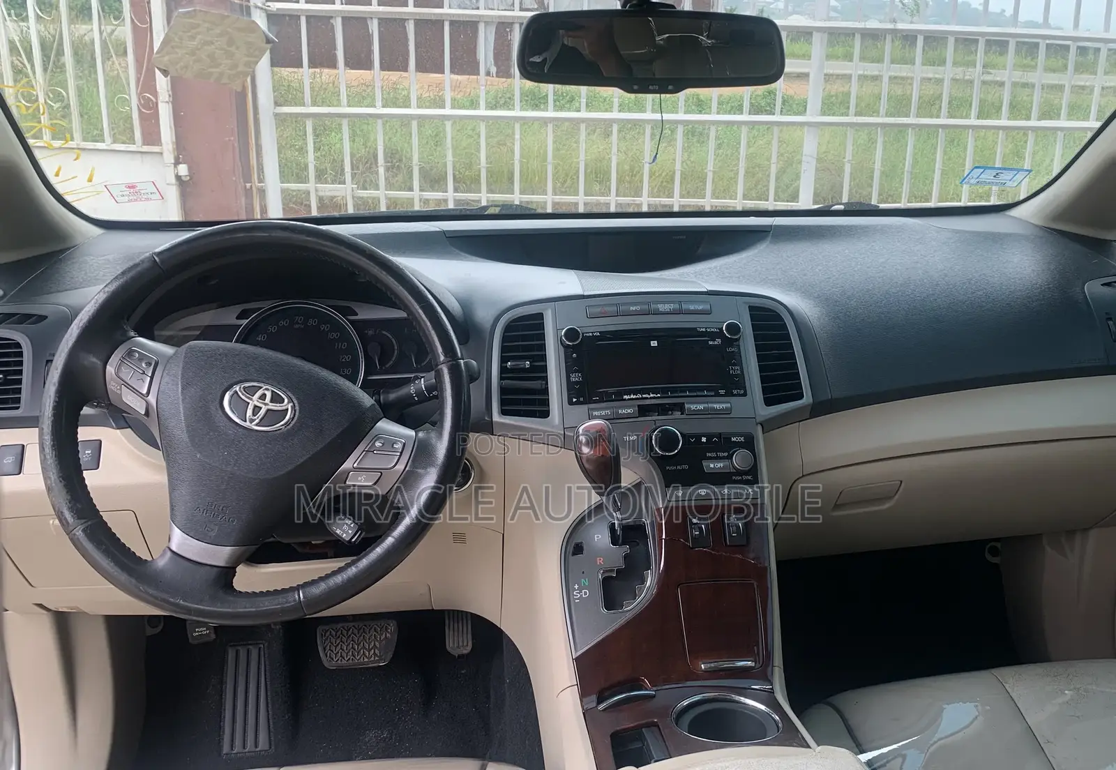 Toyota Venza V6 AWD 2011 White