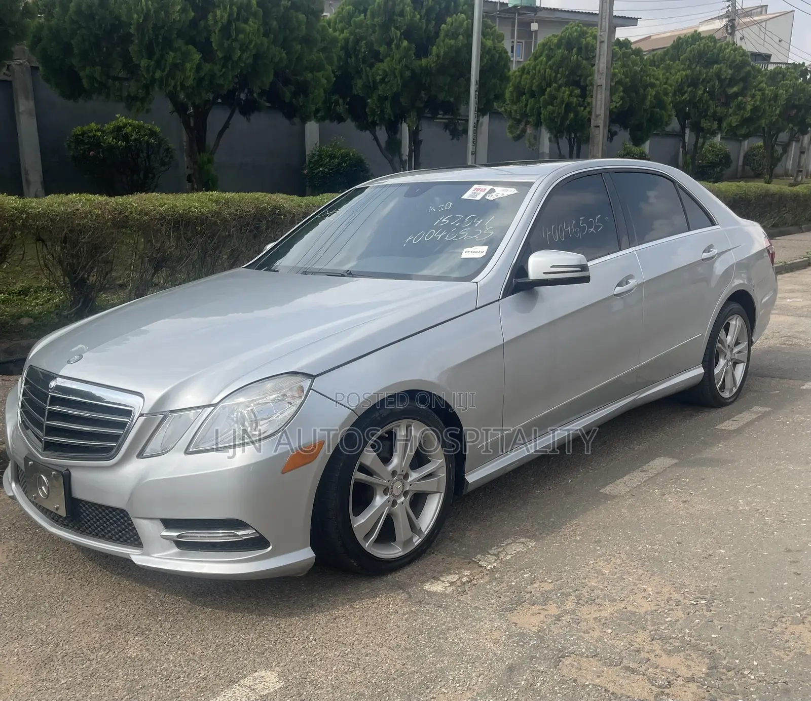 Mercedes-Benz E350 Base 4Matic Sedan AWD (3.5L 6cyl 7A) 2013 Silver