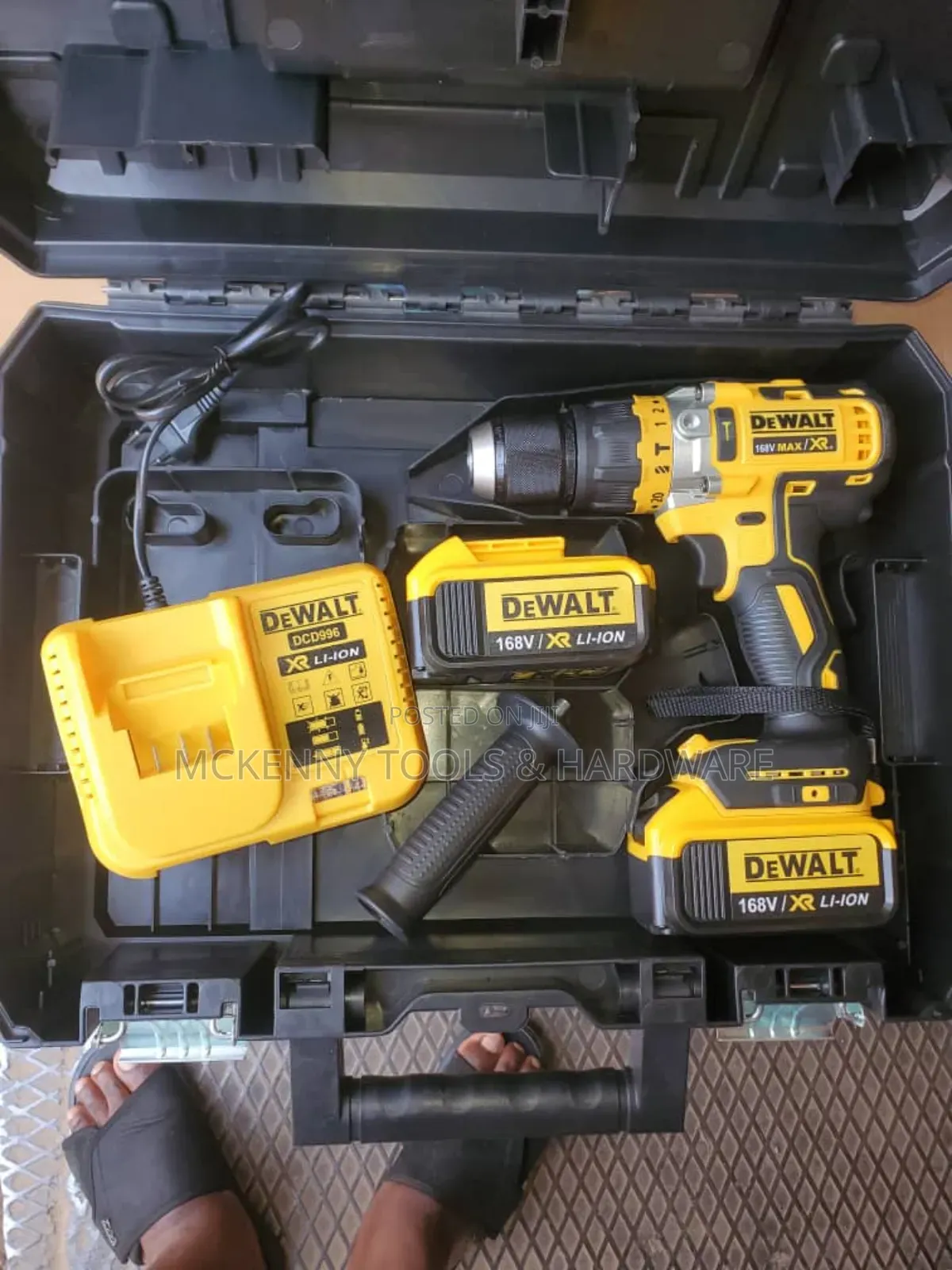 Dewalt Dcd996 Xr Li-ion Brushless Combi Drill Kit,