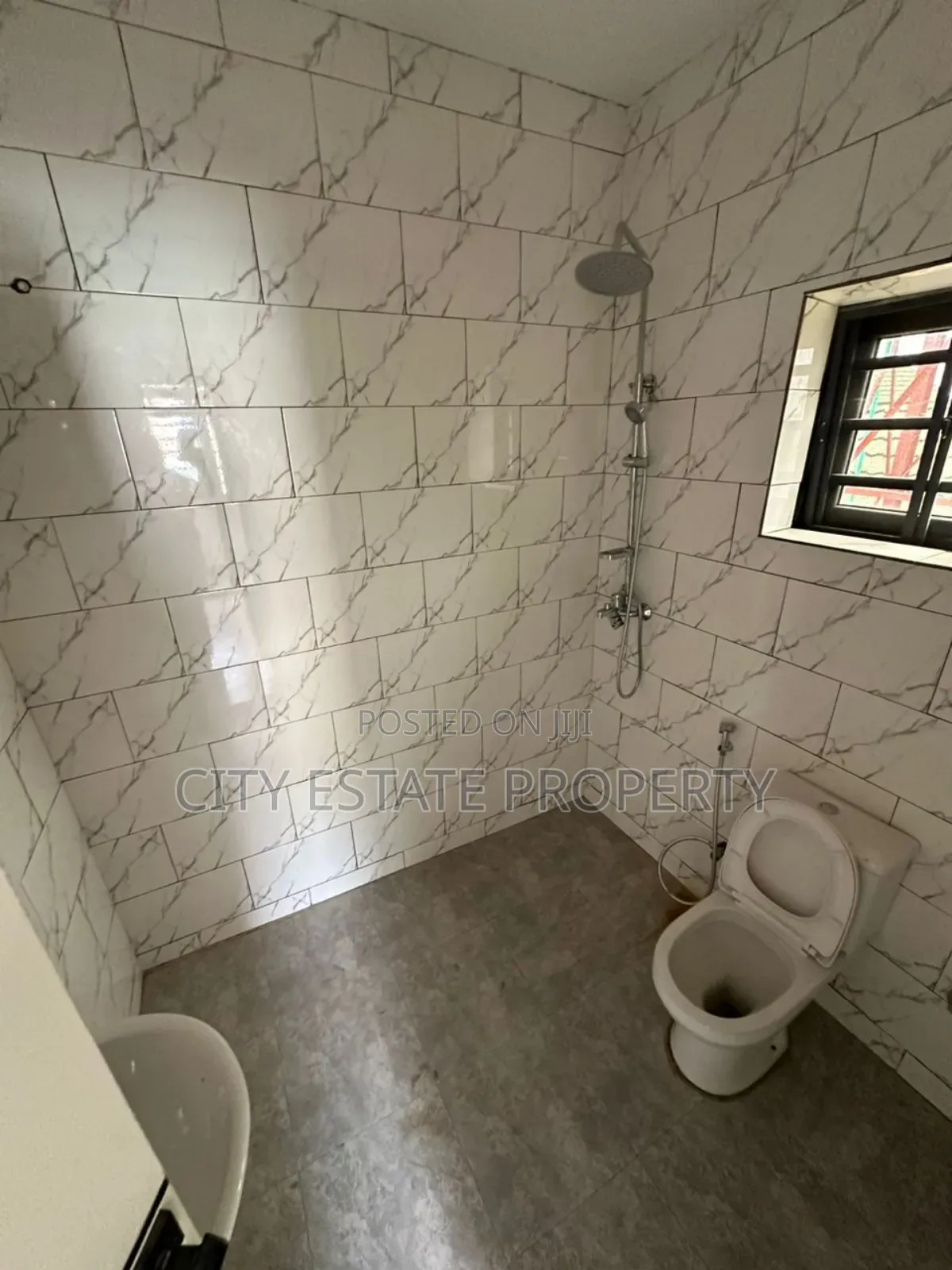 Furnished 8bdrm Block of Flats in Igburu Assembly, Port-Harcourt