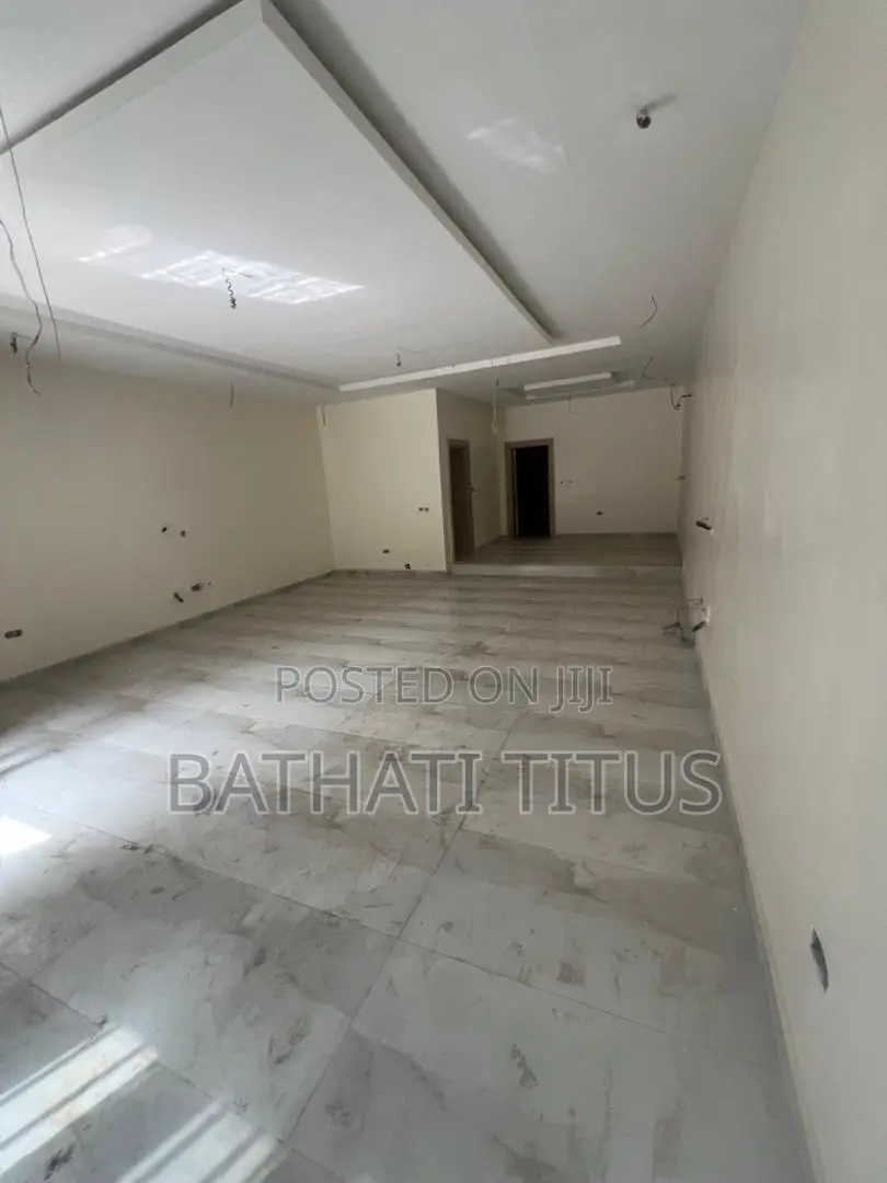 4bdrm Duplex in Kado for sale