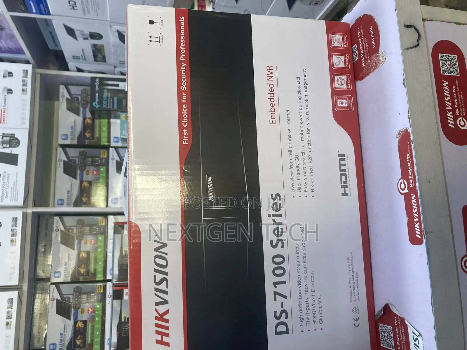 Hikvision Ds-7100 Series Enbedded NVR