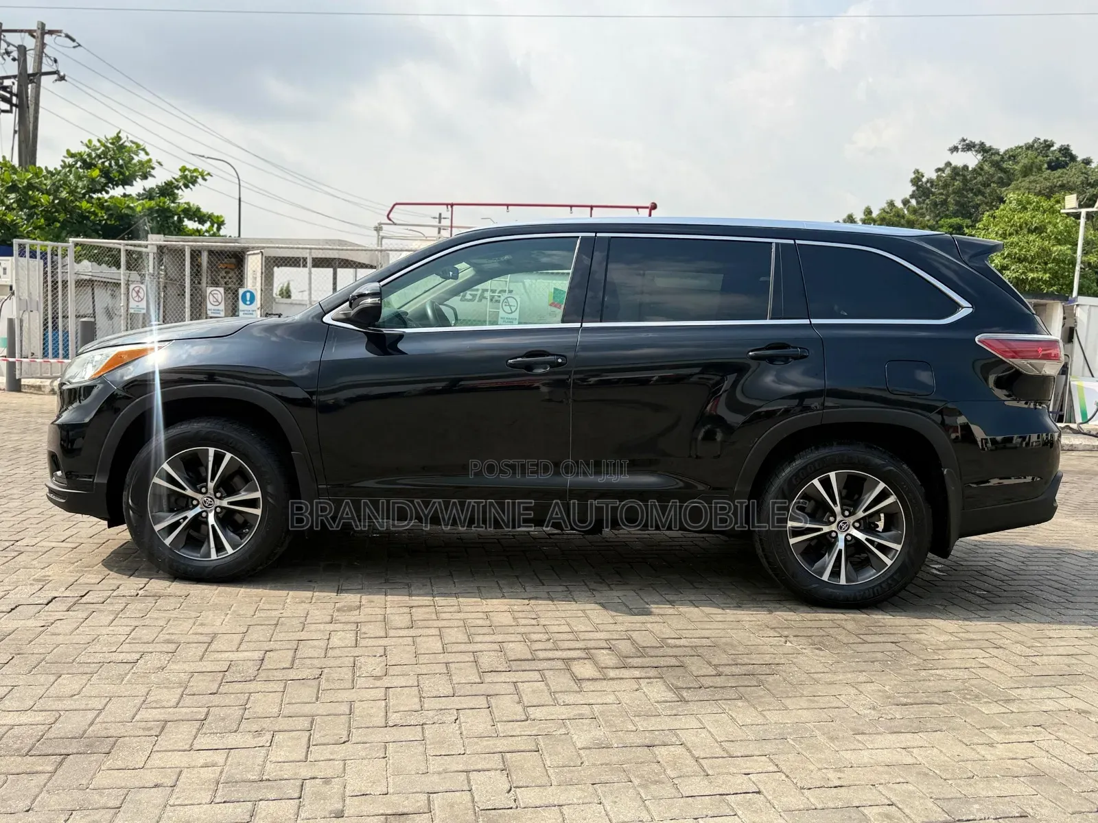 Toyota Highlander XLE V6 4x4 (3.5L 6cyl 6A) 2016 Black