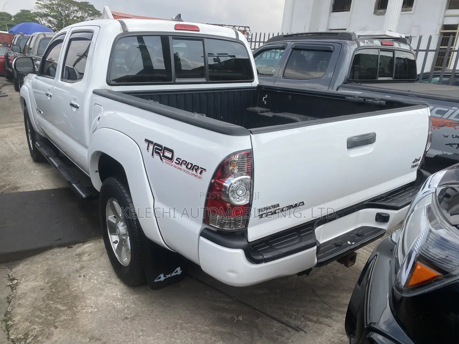 Toyota Tacoma PreRunner V6 4dr Double Cab 6.1 ft. SB (4.0L 6cyl 5A)