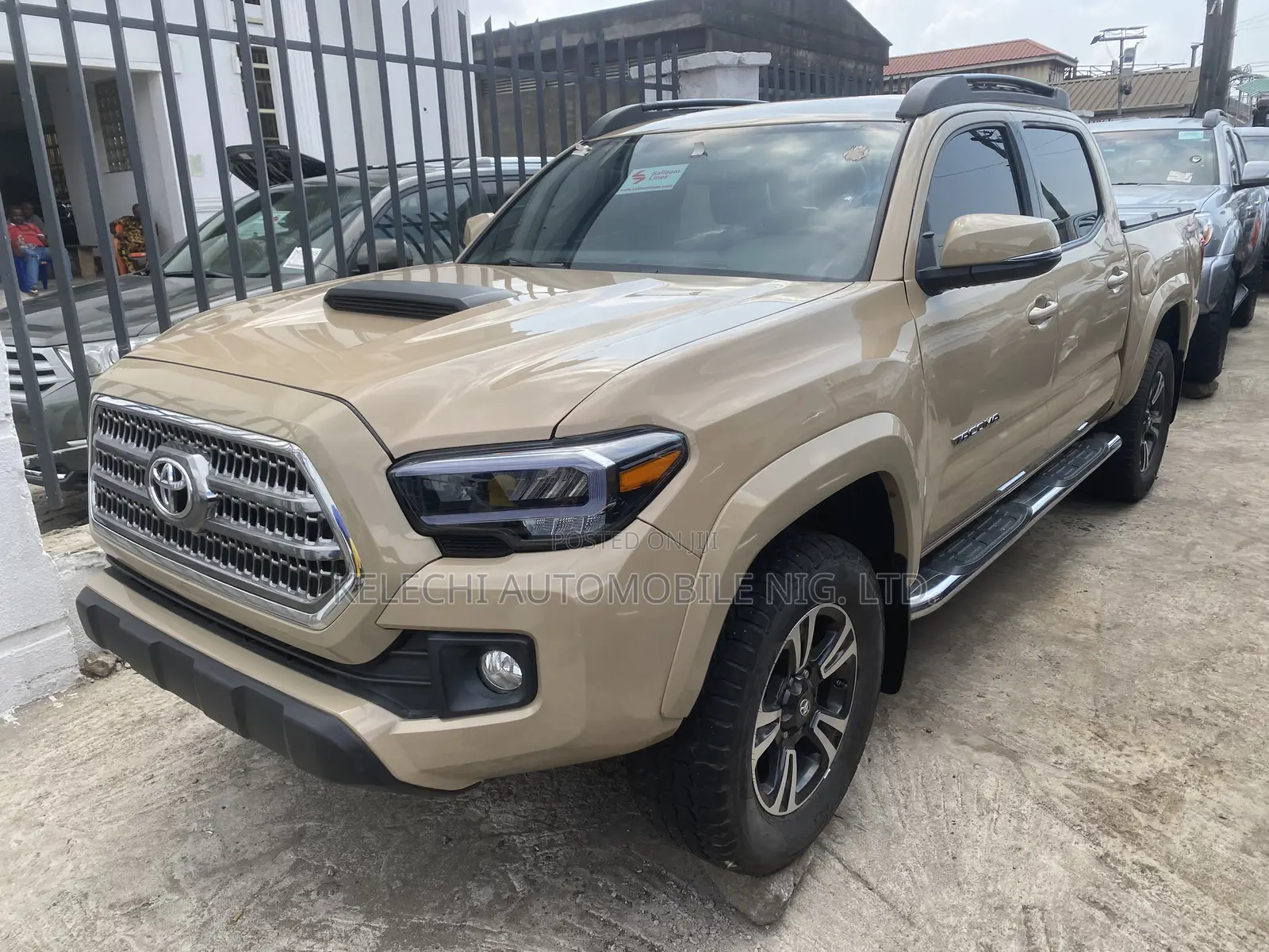 Toyota Tacoma TRD Sport 2017 Gold