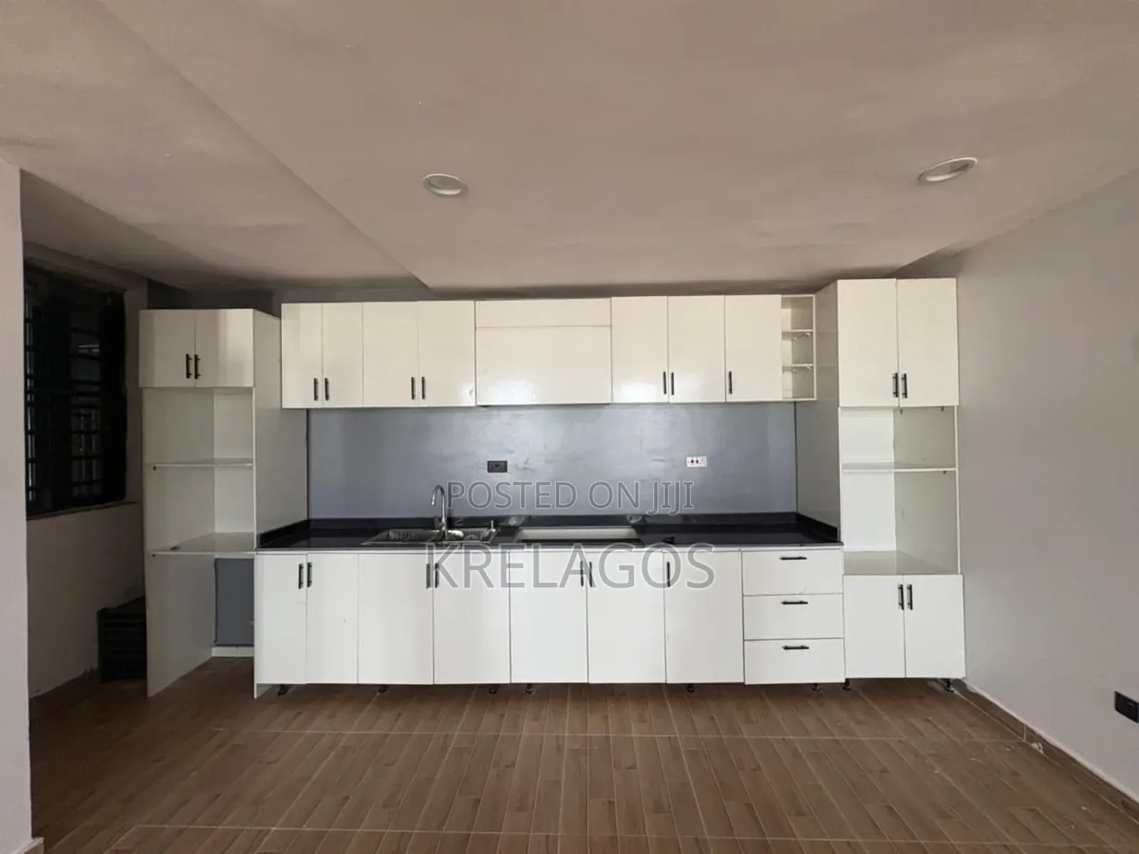 2bdrm Apartment in Agungi for sale