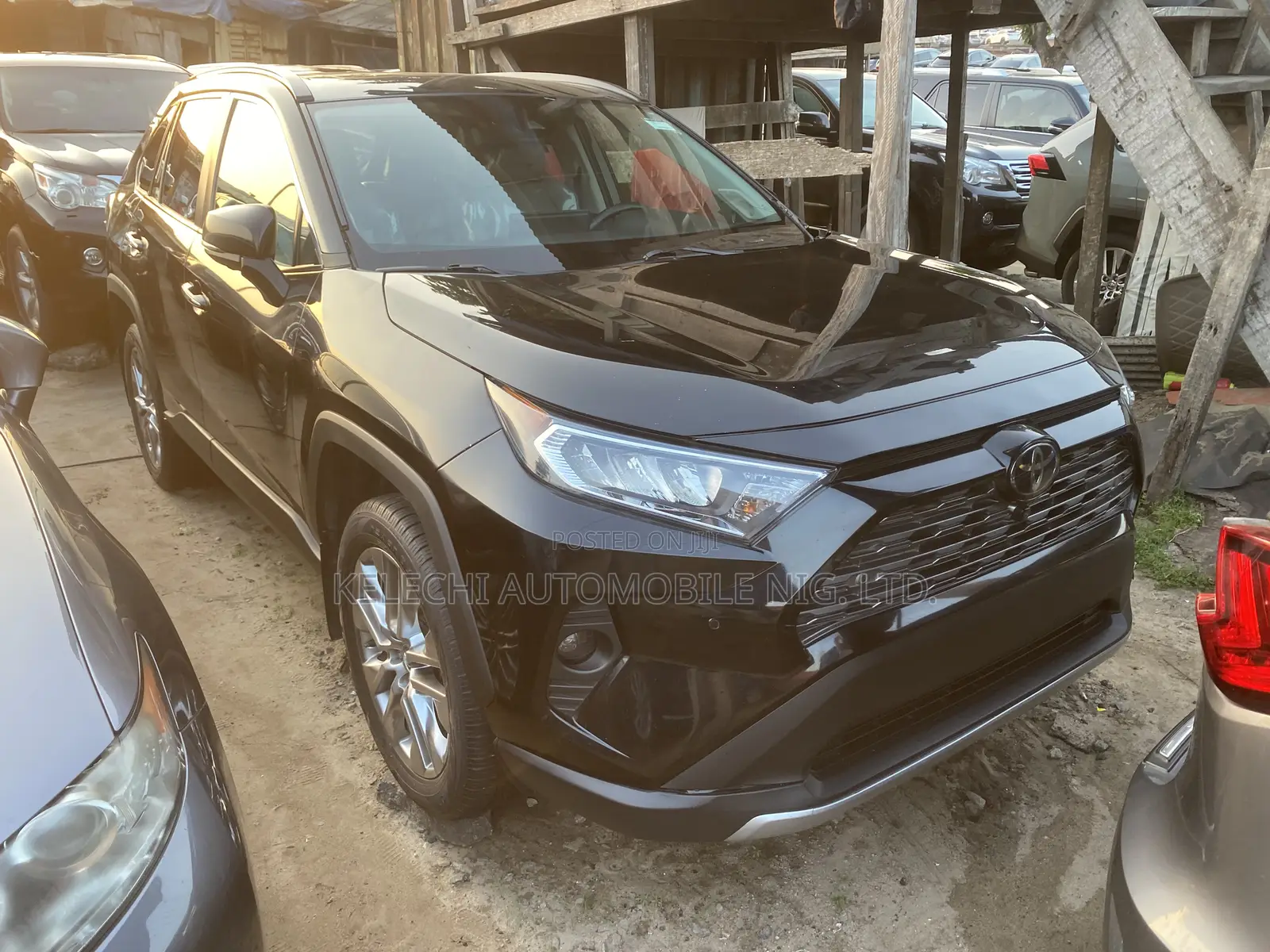 Toyota RAV4 Limited 2021 Black