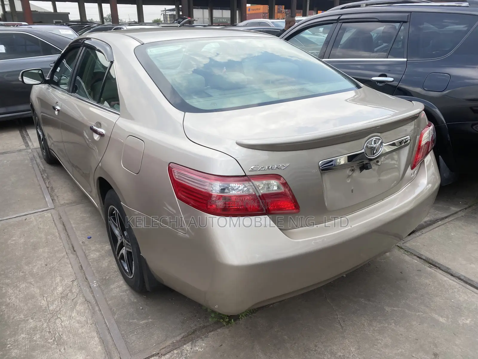 Toyota Camry LE 4dr Sedan (2.4L 4cyl 5A) 2008 Gold
