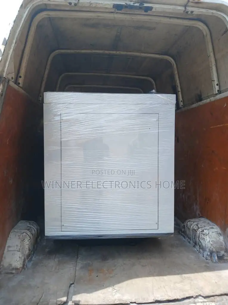 Perkins 700kva Soundproof Diesel Engine Generator With 5years Warranty