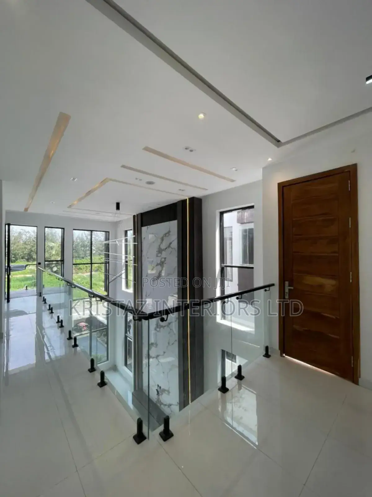 5bdrm Duplex in Ikota for sale