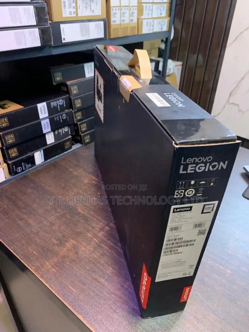 New Laptop Lenovo Legion 7 64GB SSD 1T