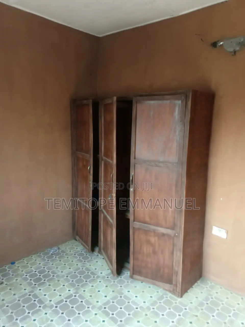 Furnished 15bdrm Apartment in Off Ekoro Junction for sale