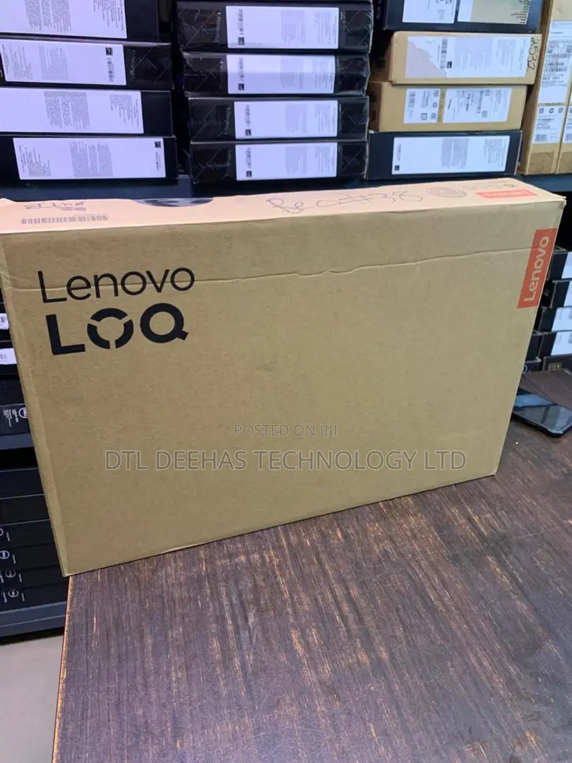 New Laptop Lenovo LOQ 15IRH8 16GB Intel Core I7 SSD 512GB