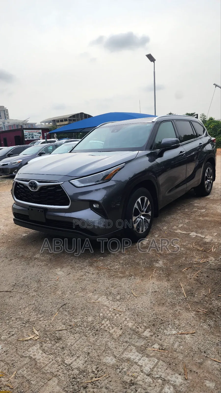 Toyota Highlander XLE 2021 Gray