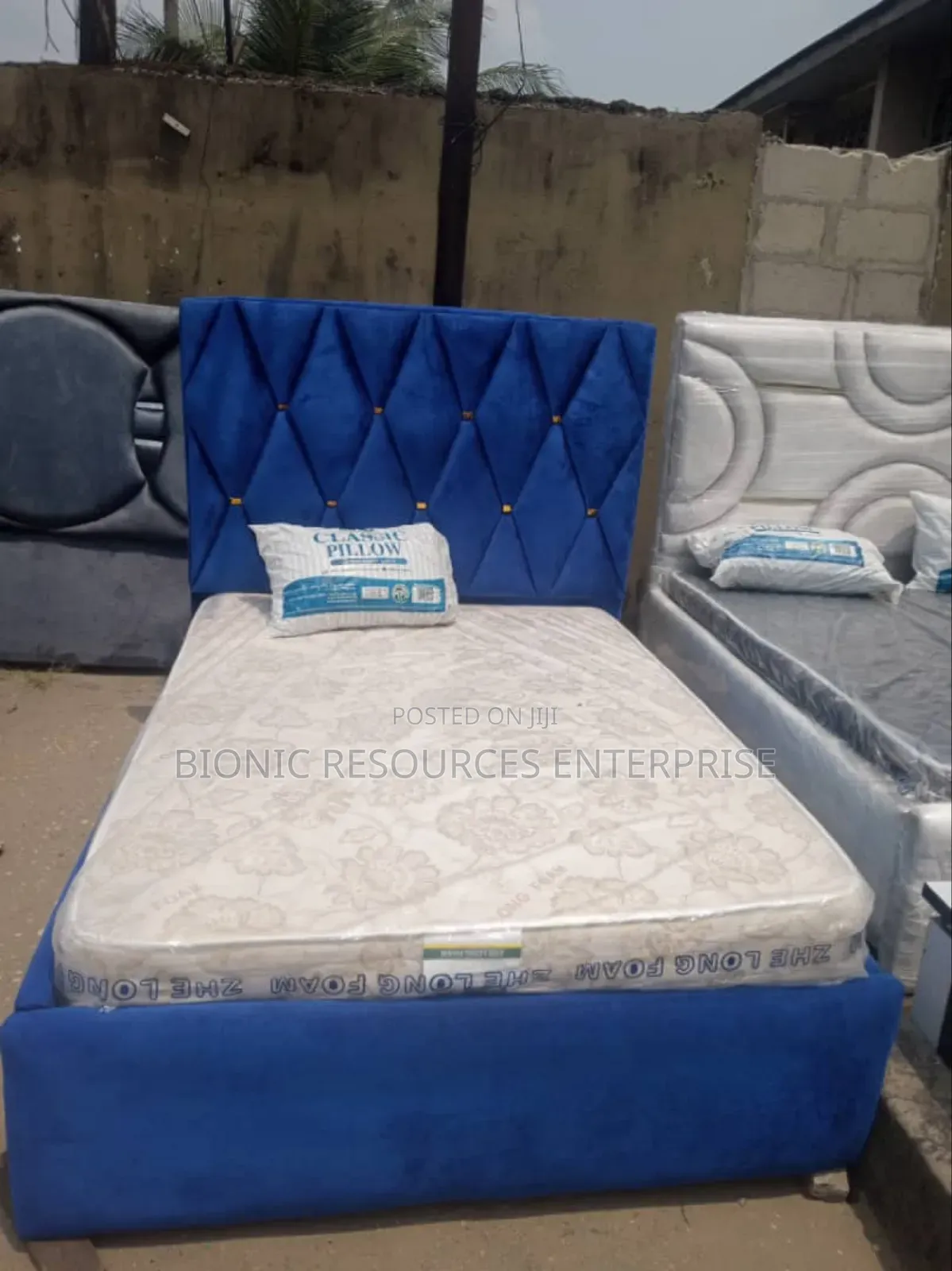 Locally Made 4by6 Bed and Bed Frame
