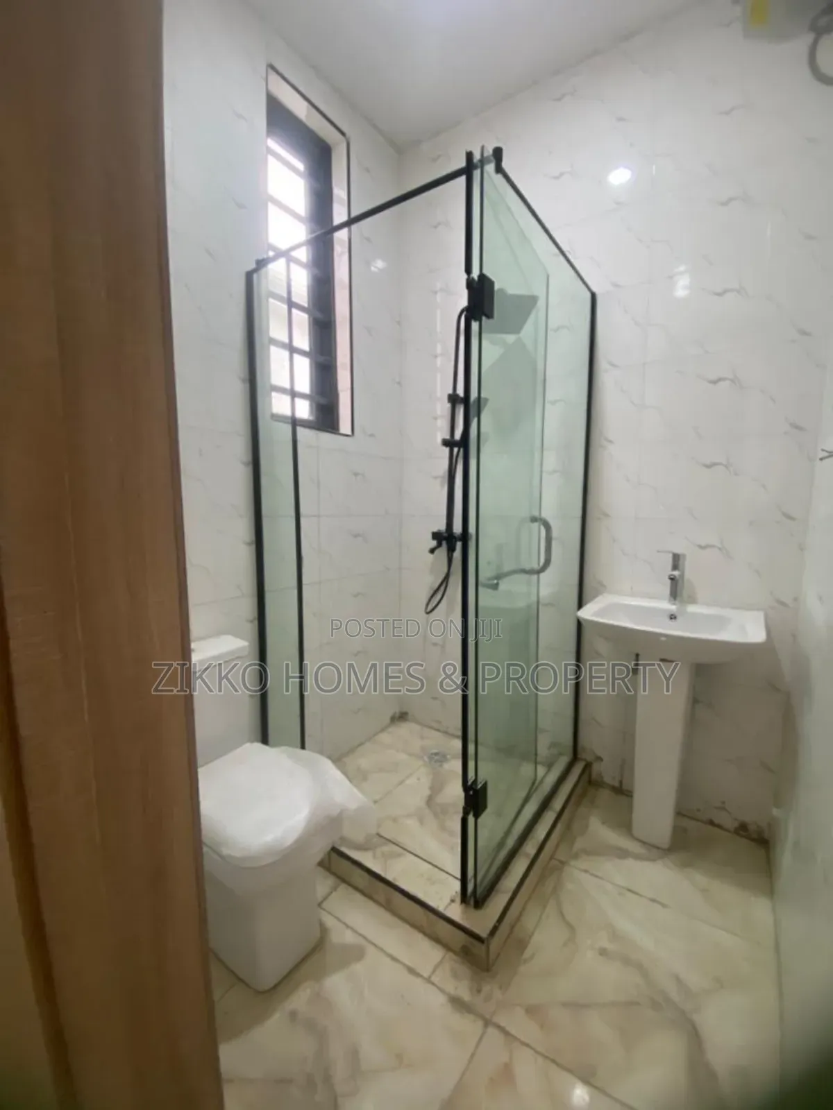 3bdrm Townhouse/Terrace in Ajah, Lekki for sale