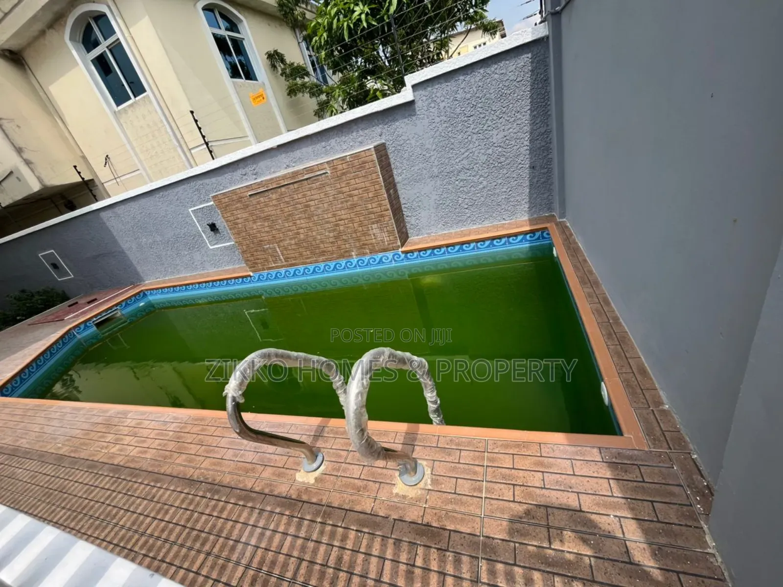 5bdrm Duplex in Lekki for sale