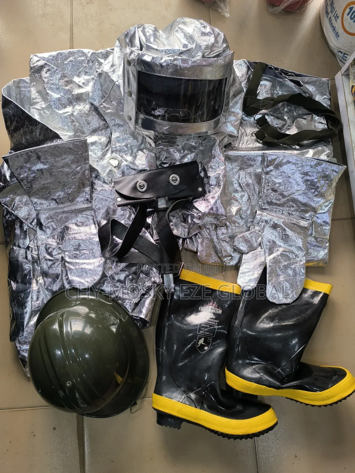 Aluminum/Foil Fireman Suit (Complete Set)