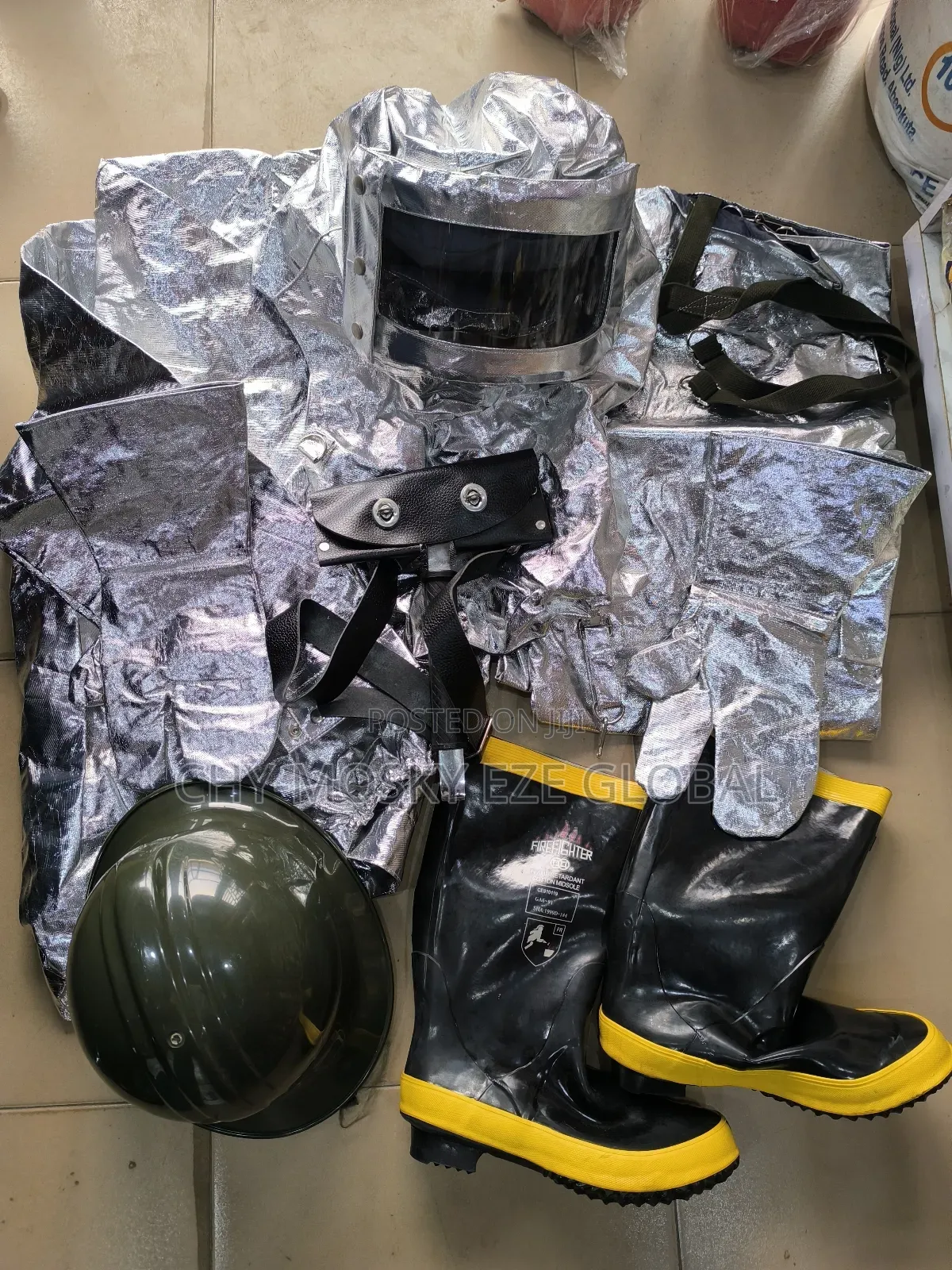 Aluminum/Foil Fireman Suit (Complete Set)