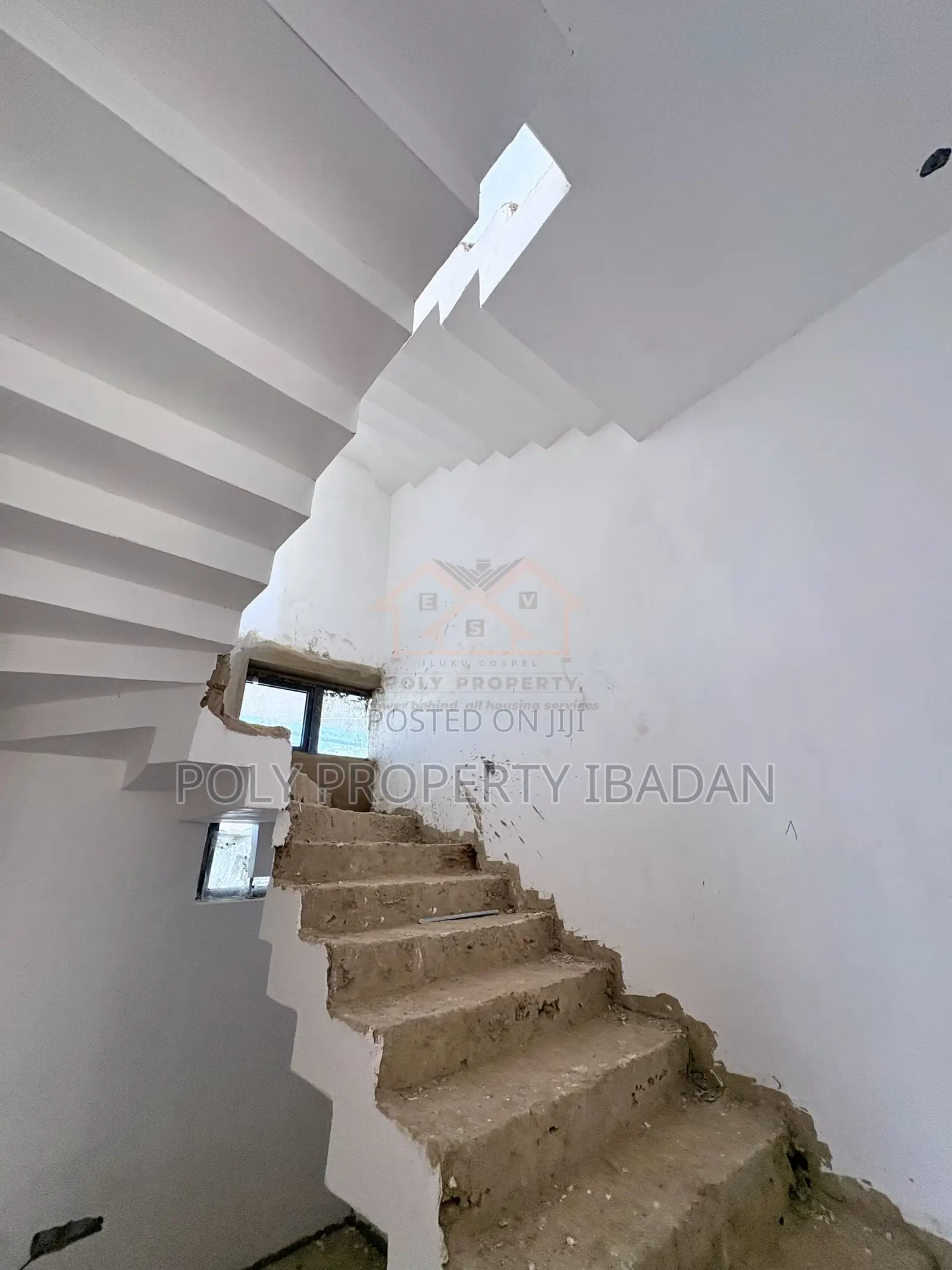 5bdrm Duplex in Engr Lere Adigun Gra, Ibadan for sale