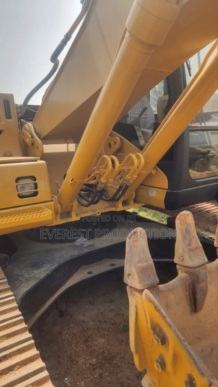 Cat Escavator