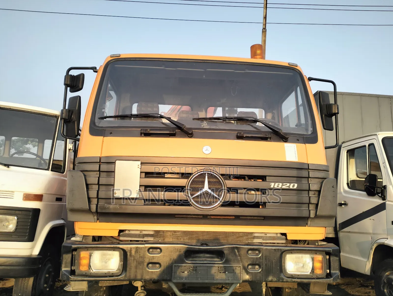 1820 Mercedes Benz Truck With Hiab