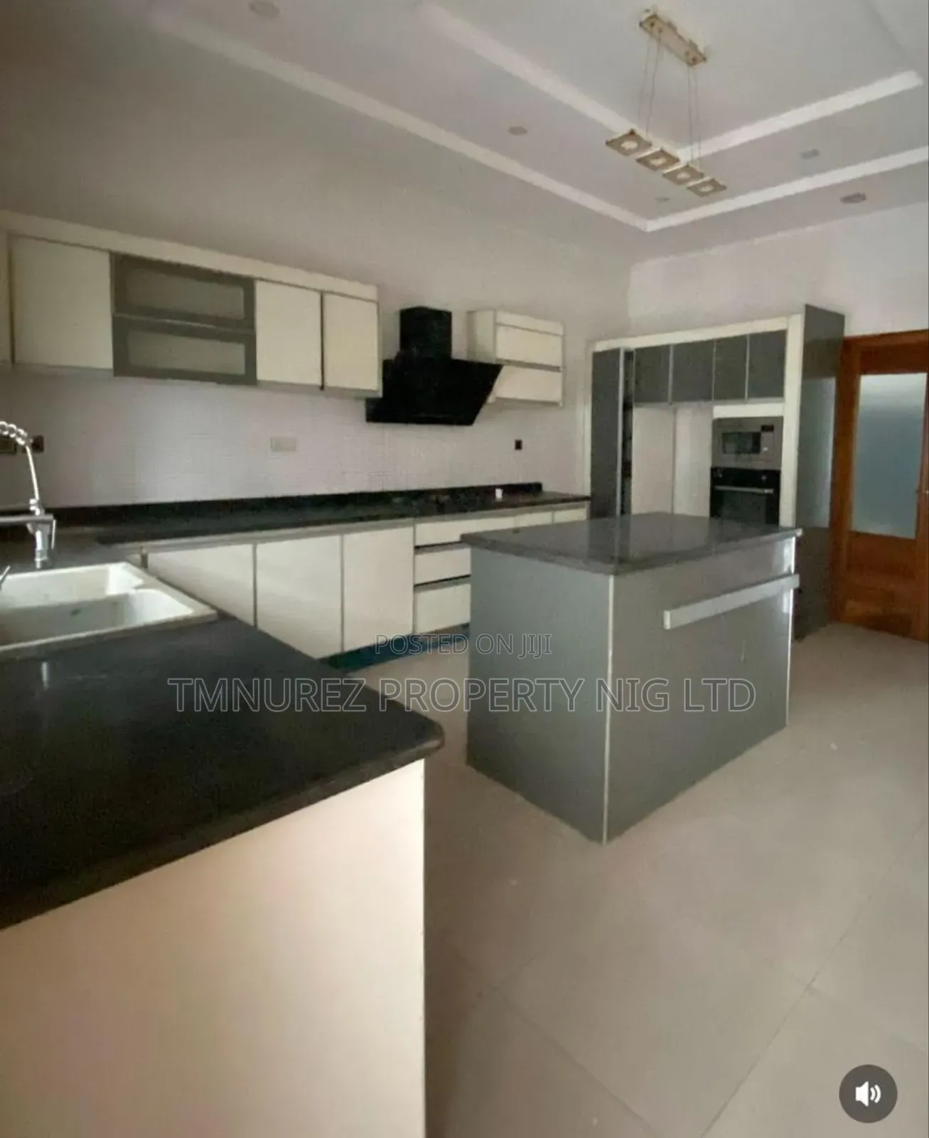 Studio Apartment in Osapa London, Chevron for rent