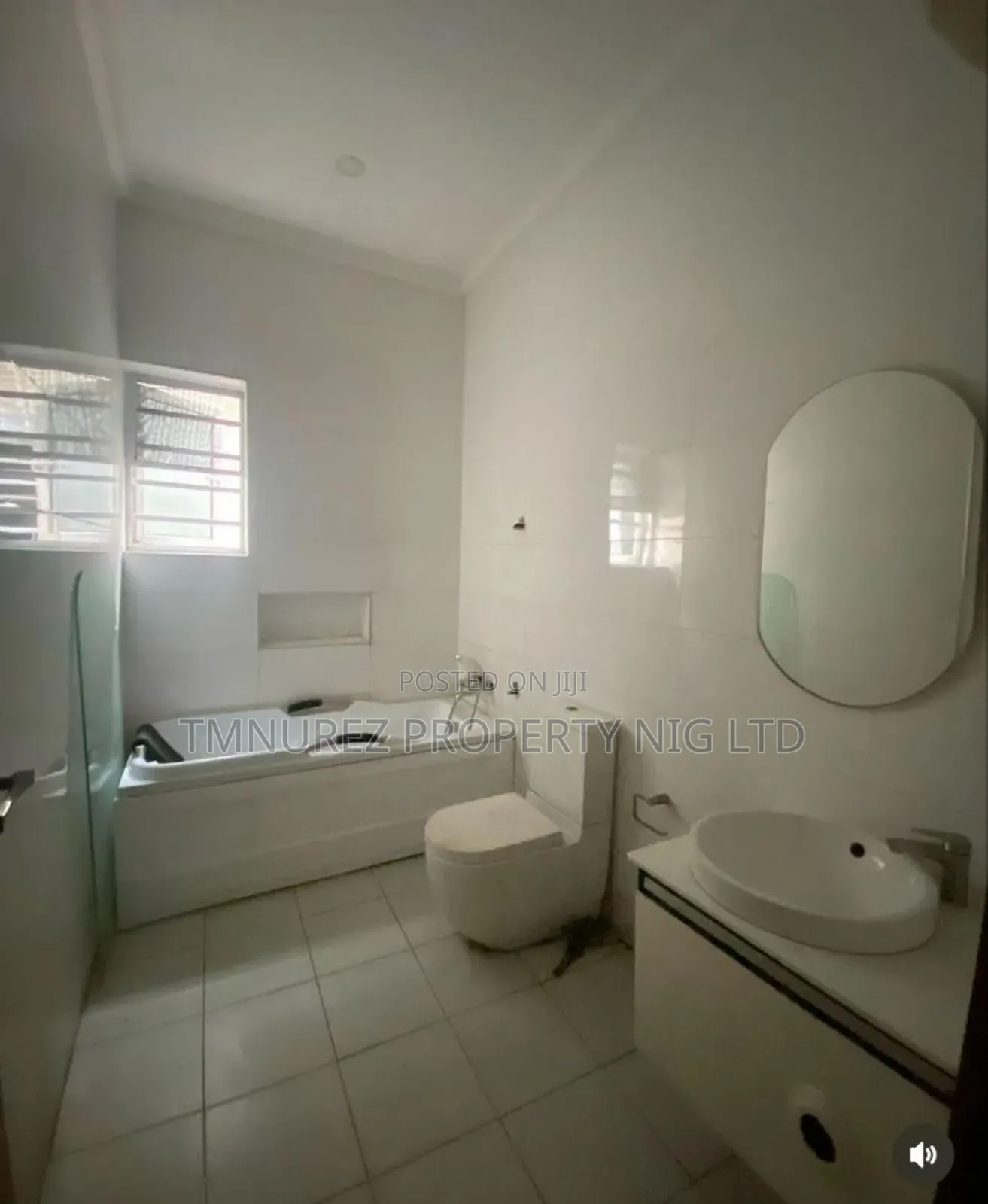 Studio Apartment in Osapa London, Chevron for rent