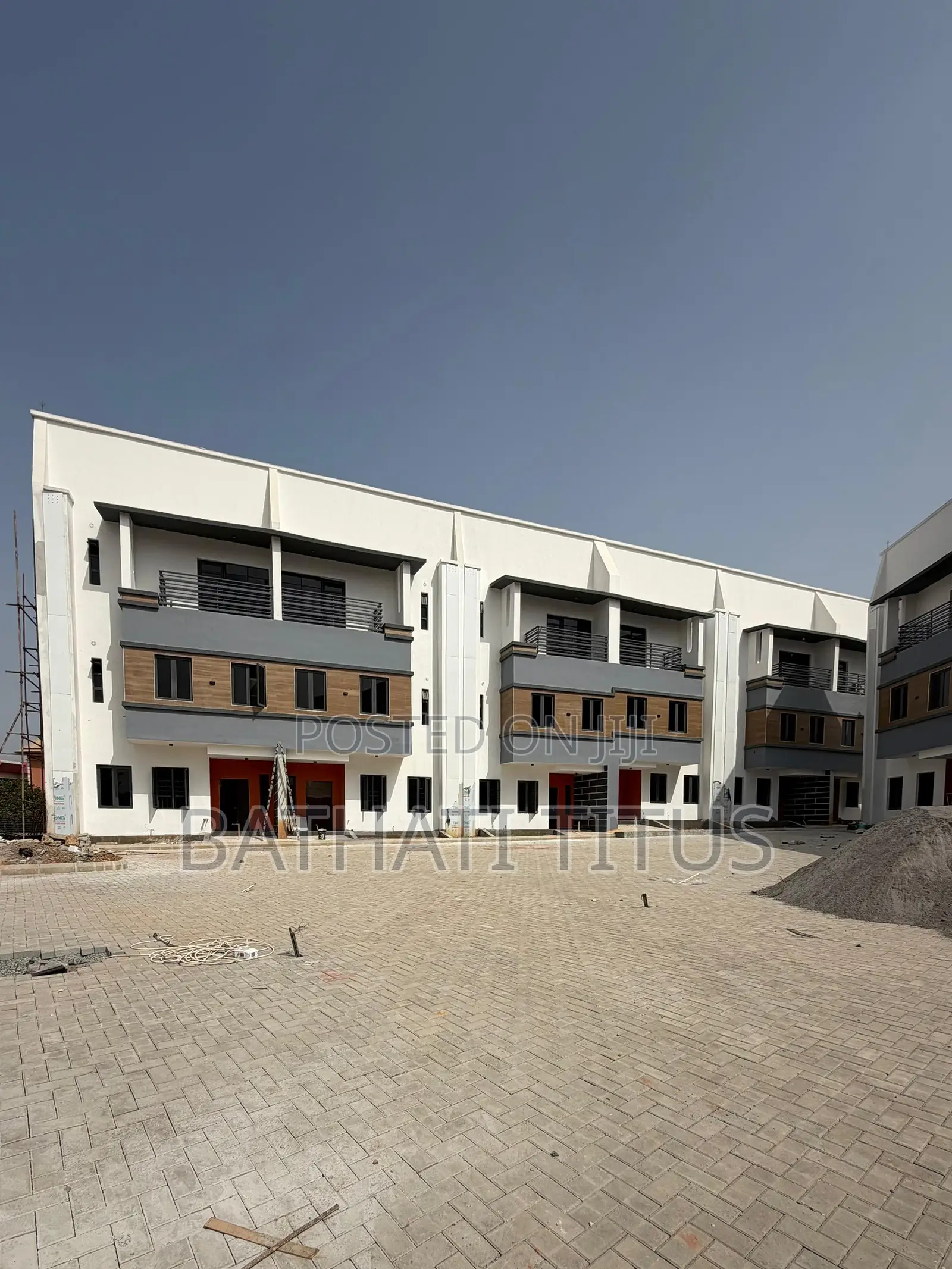 4bdrm Duplex in Wuye for sale