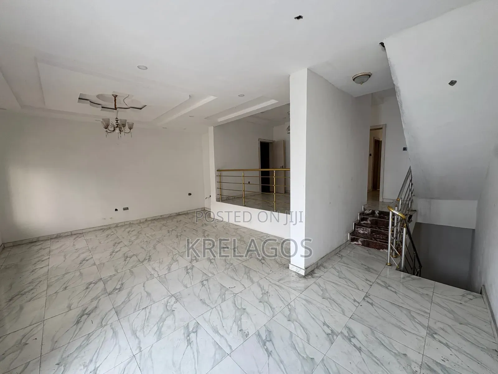 4bdrm Duplex in Idado for sale