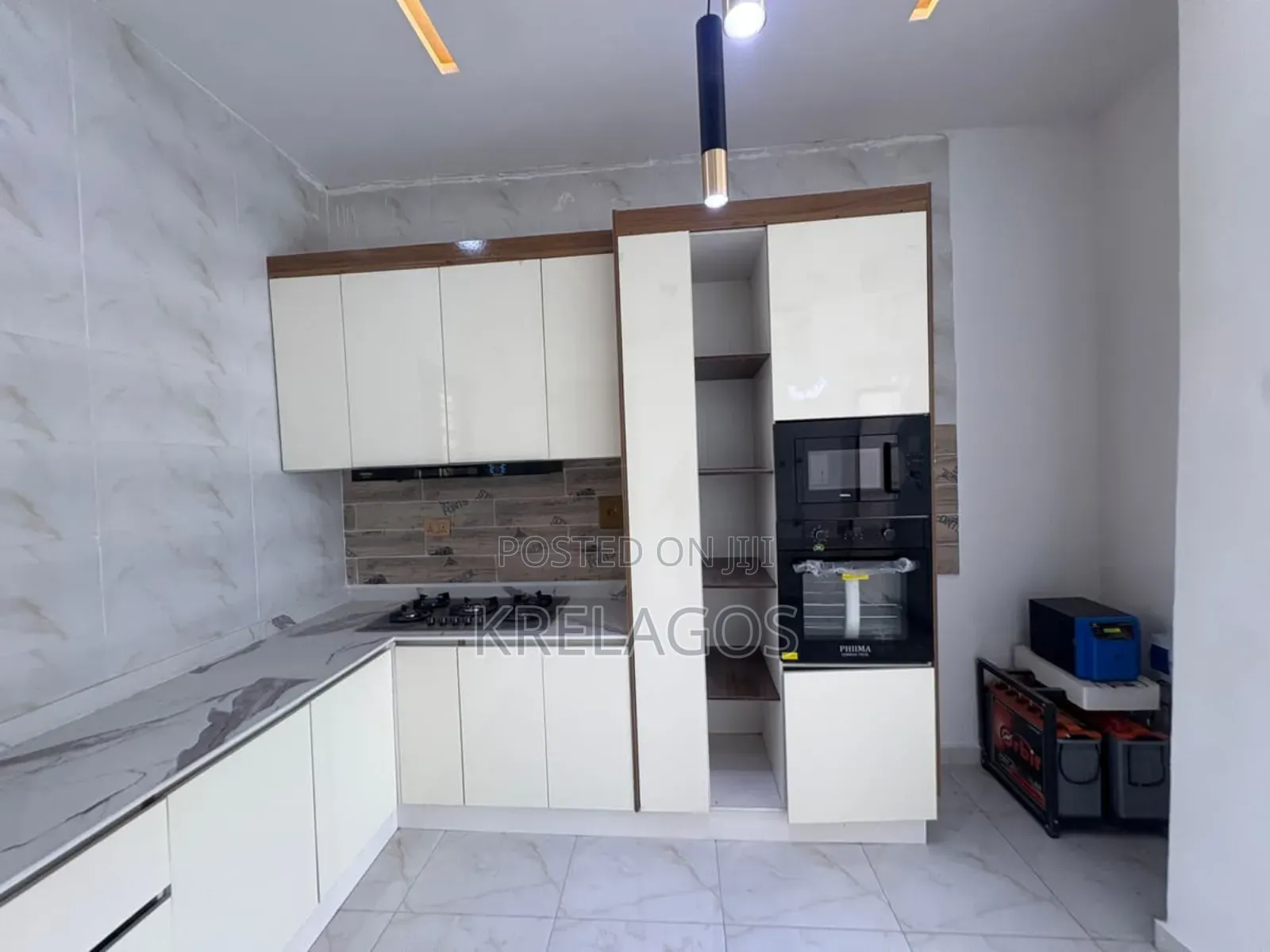2bdrm Apartment in Agungi for sale