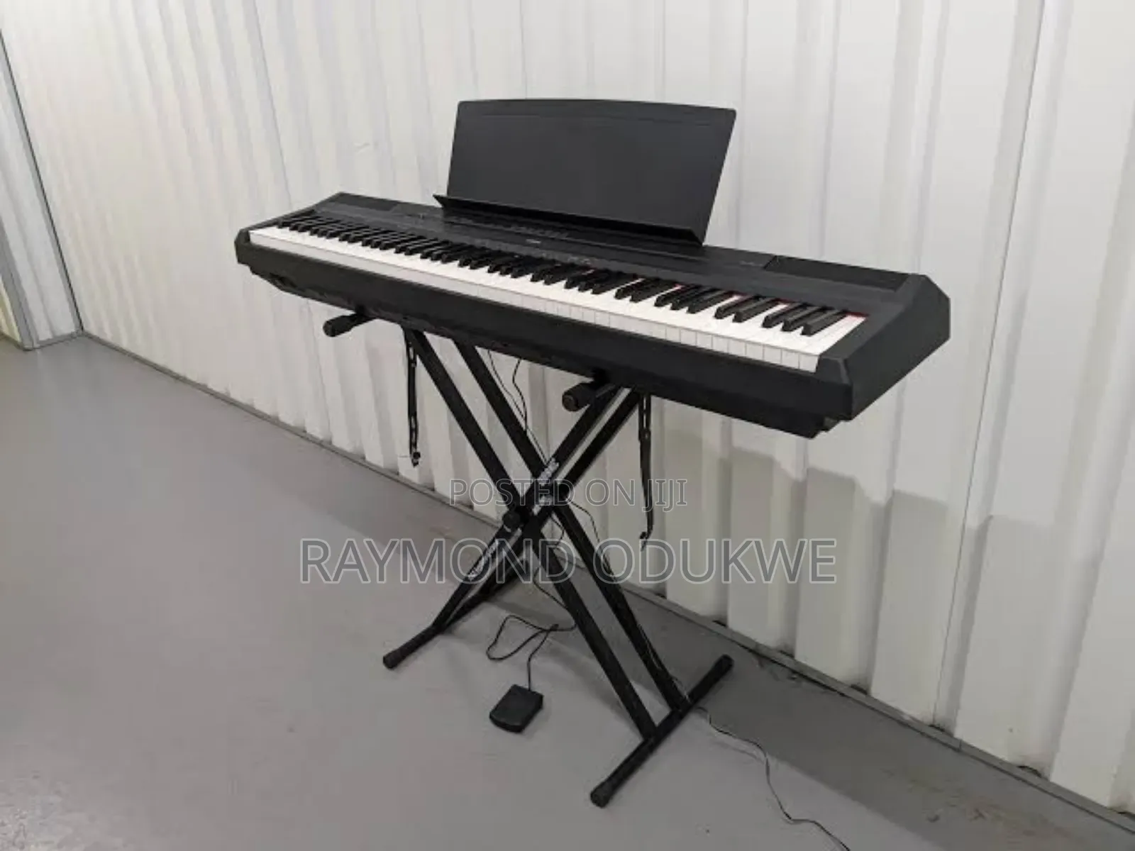 Yamaha 88keys Weighted Piano With Stand