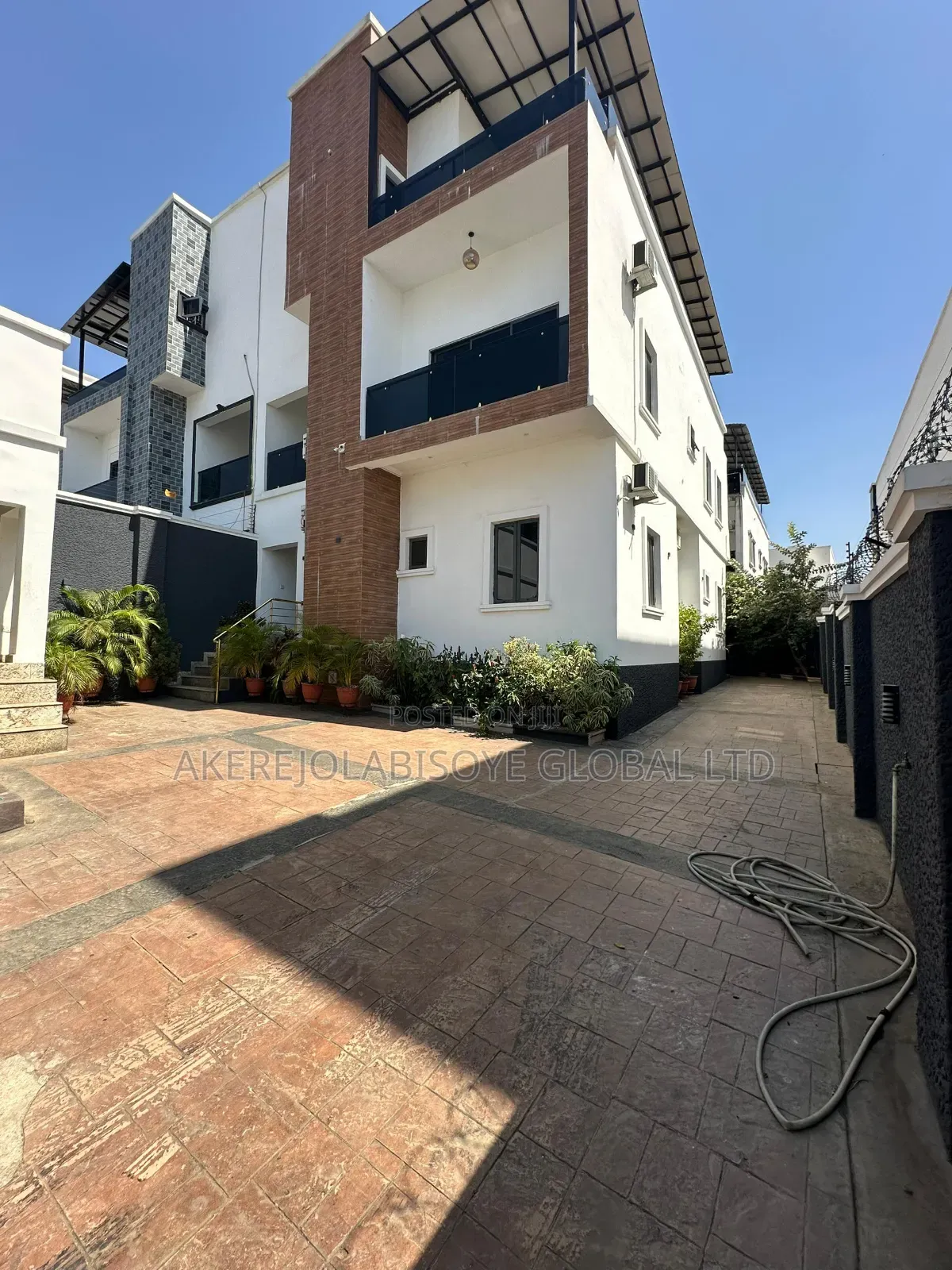 Furnished 3bdrm Duplex in Orchacho Estate for rent