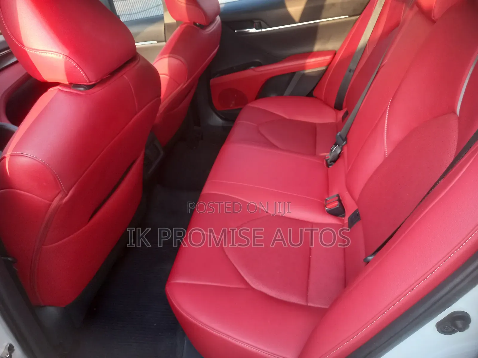 Toyota Camry 2019 White