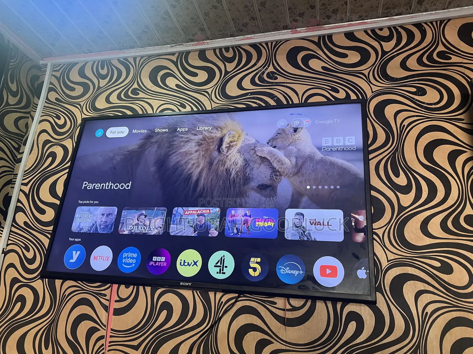 Sony 43 Inches Smart Google Tv With Free Netflix Acct Bluetooth Mirror