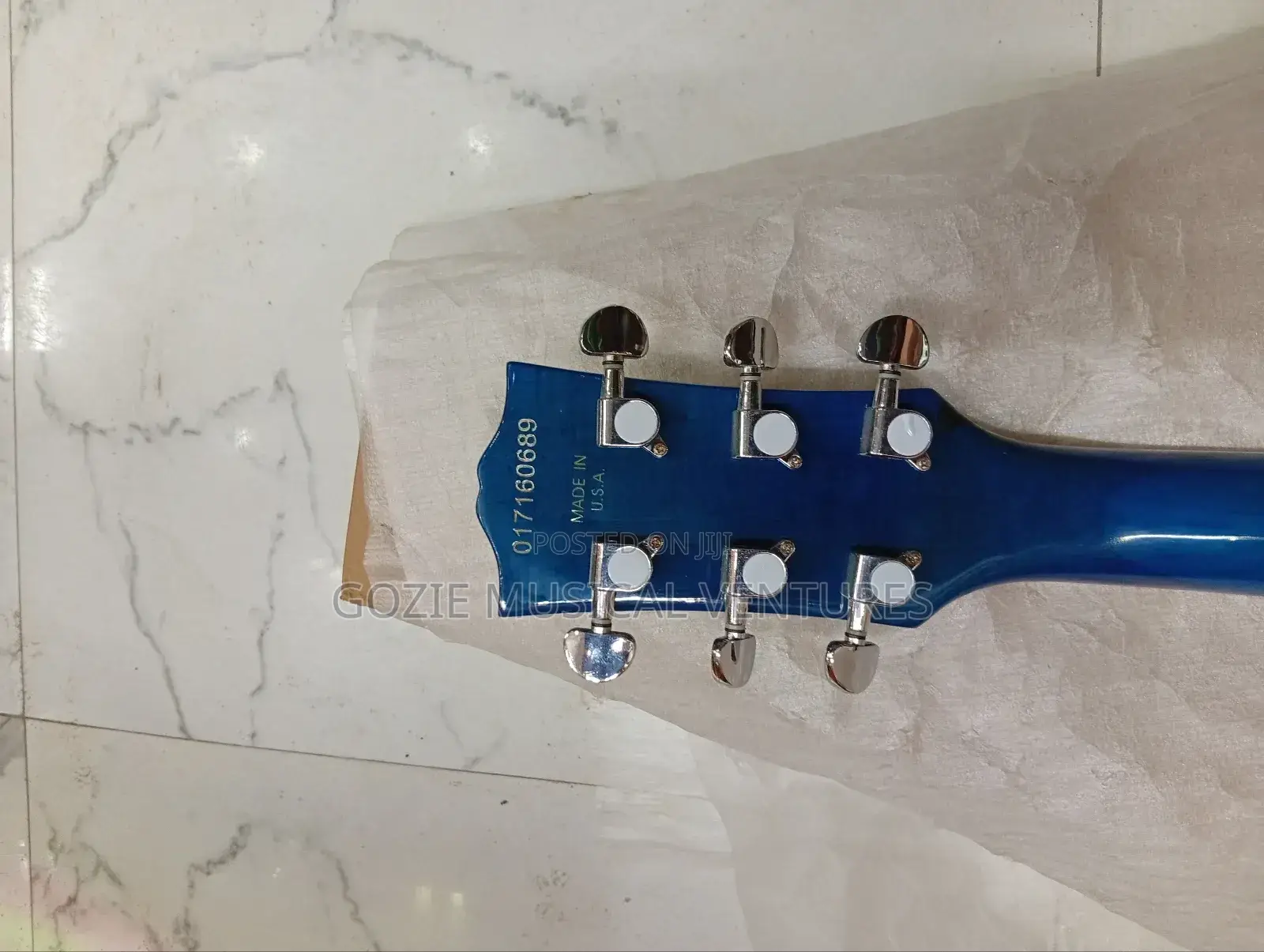 6 Strings Fender Semi Hollow Body Electric Guitar With Amazing Sound