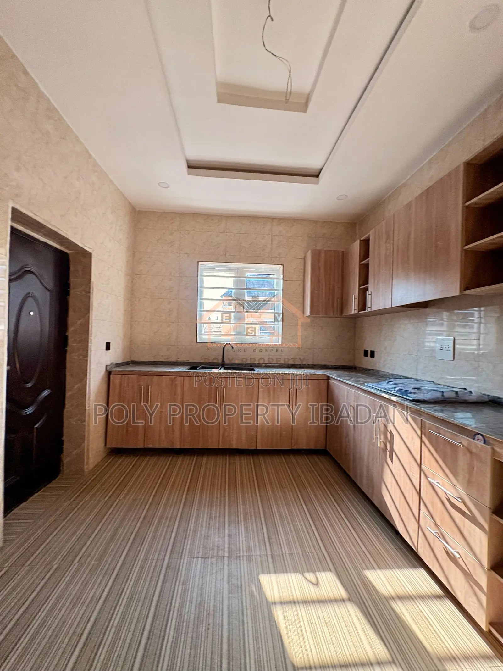 4bdrm Duplex in Bashorun Housing, Ibadan for sale