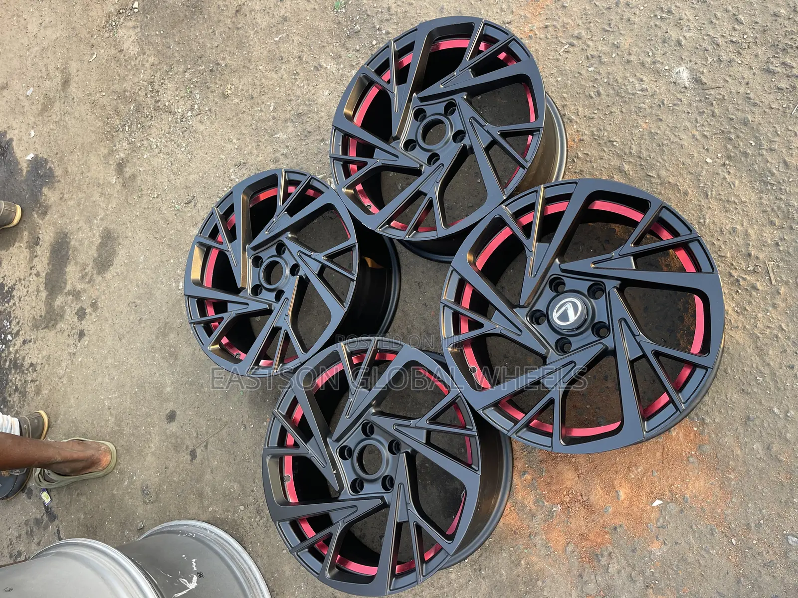 17 Inch Rim Matt Black With Touch Of Red For Toyota, Lexus / Mercedes