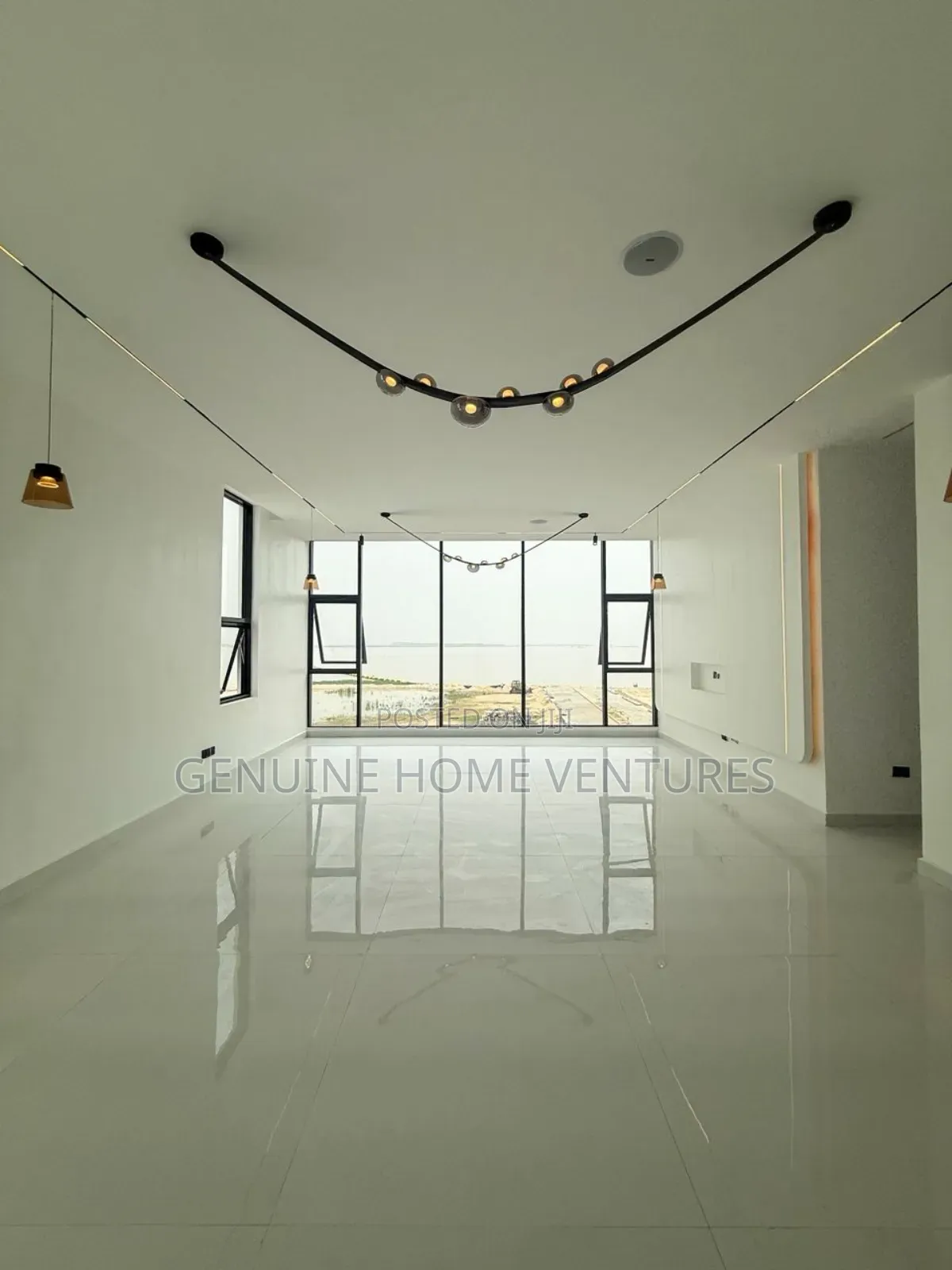 5bdrm Duplex in Osapa London Lekki for sale