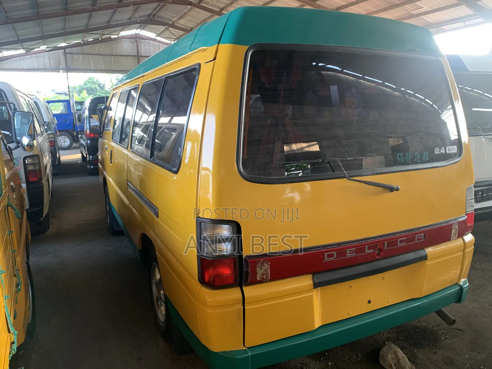 Mitsubishi Delica 2007 Yellow