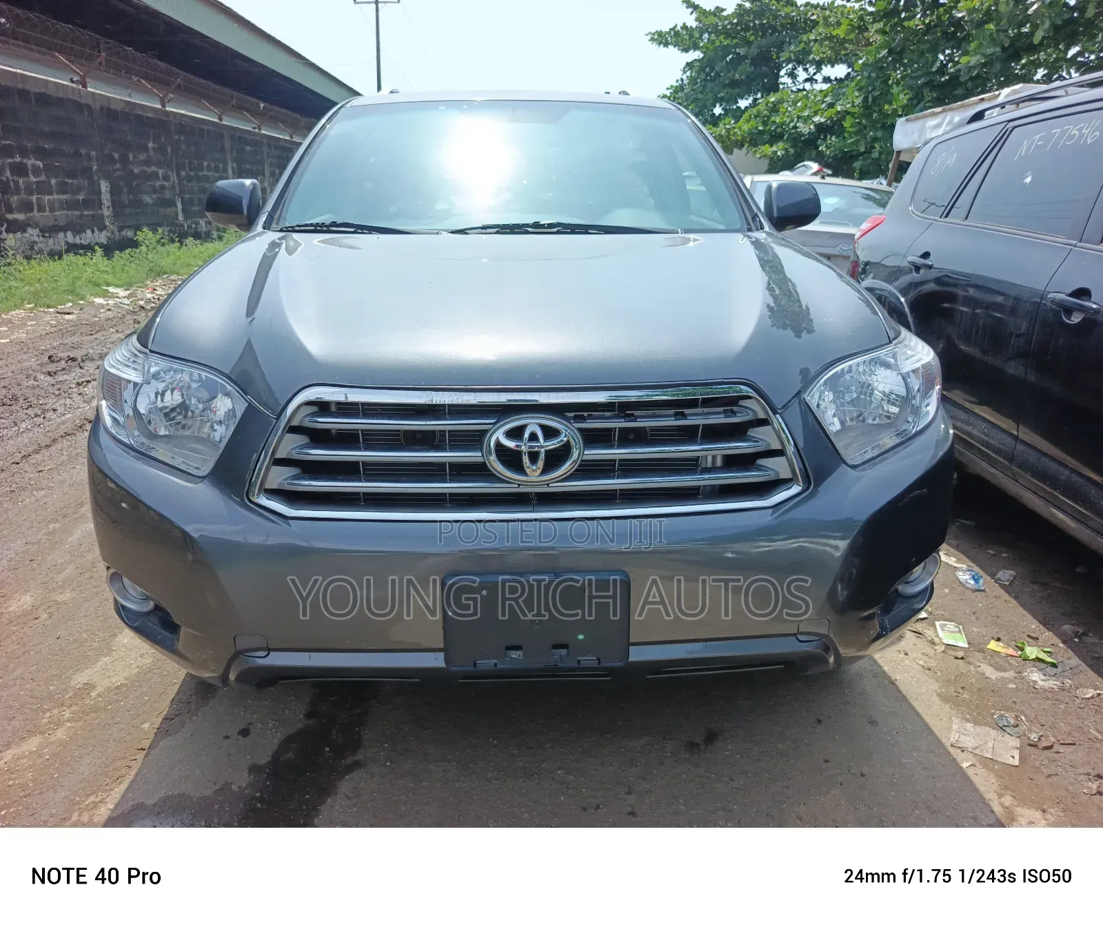 Toyota Highlander 2010 Gray