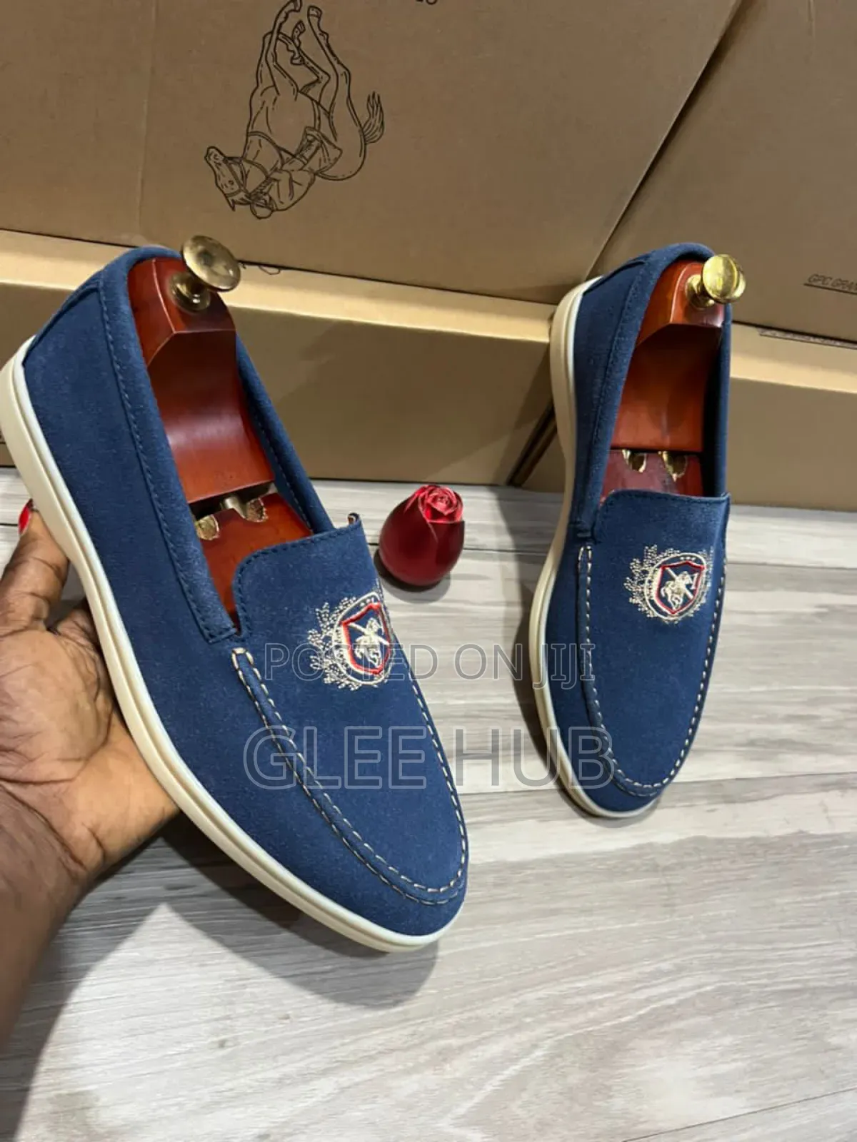 Dry Suede Flat Shoes