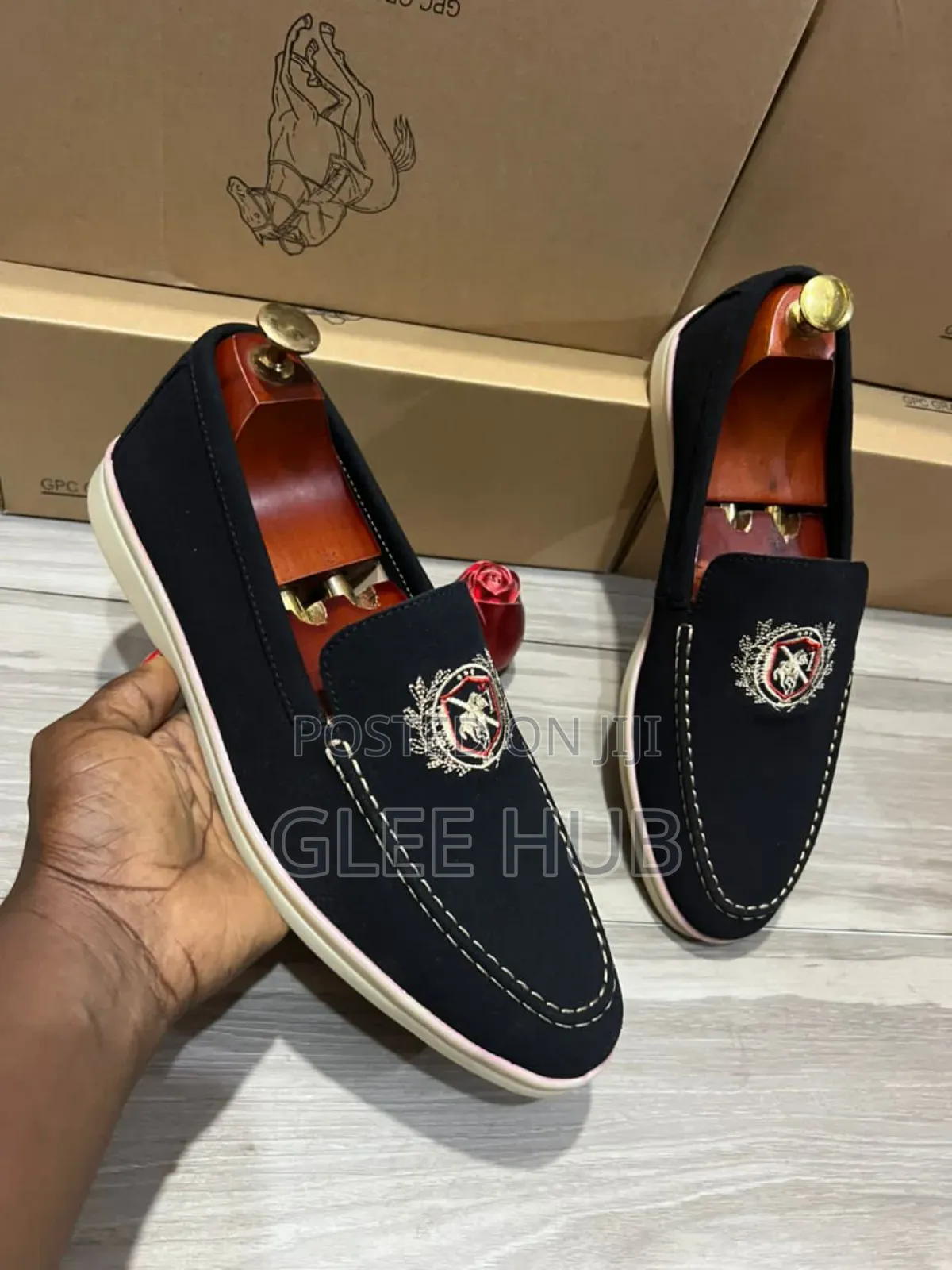 Dry Suede Flat Shoes