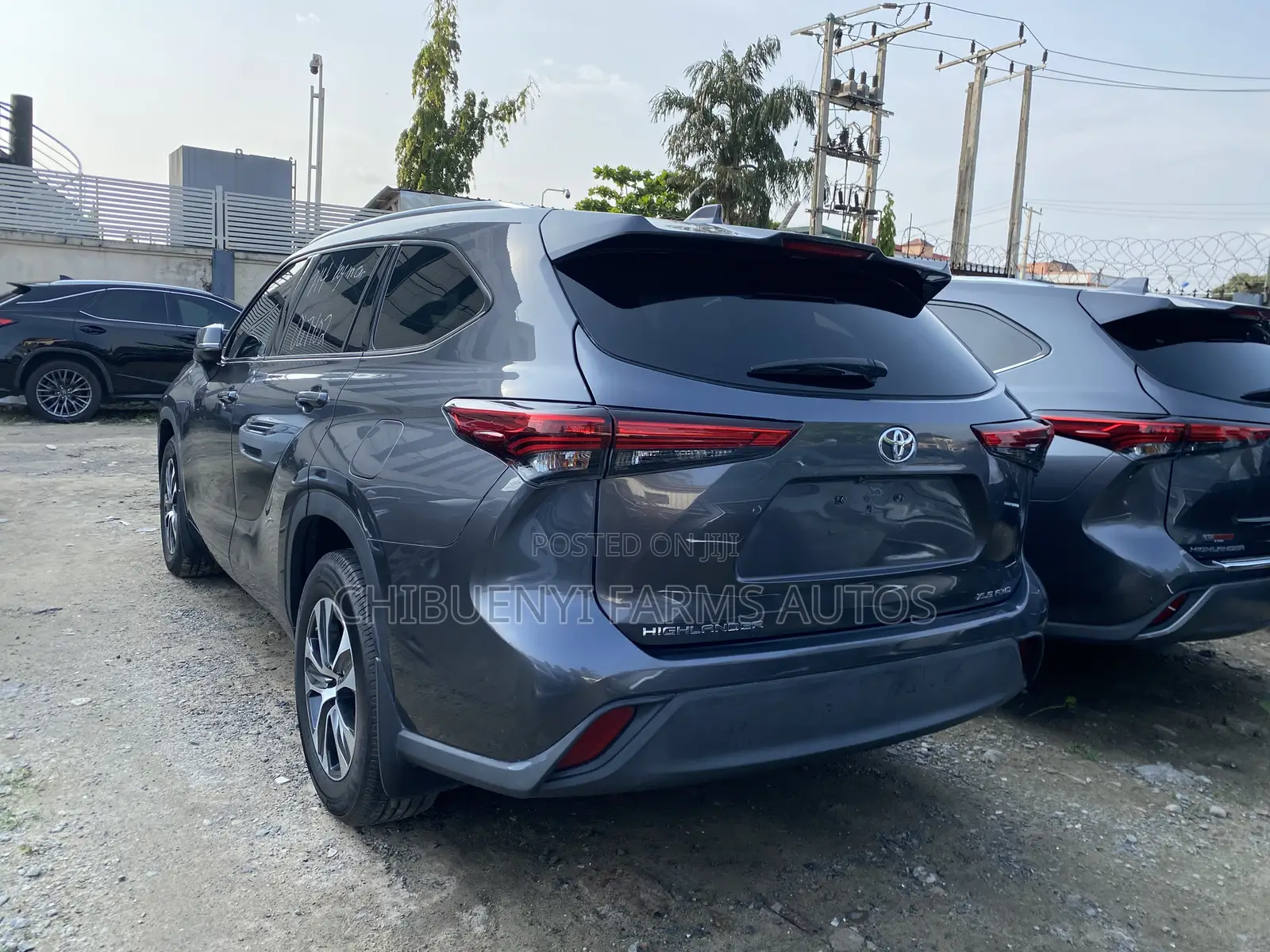 Toyota Highlander XLE 2021 Gray