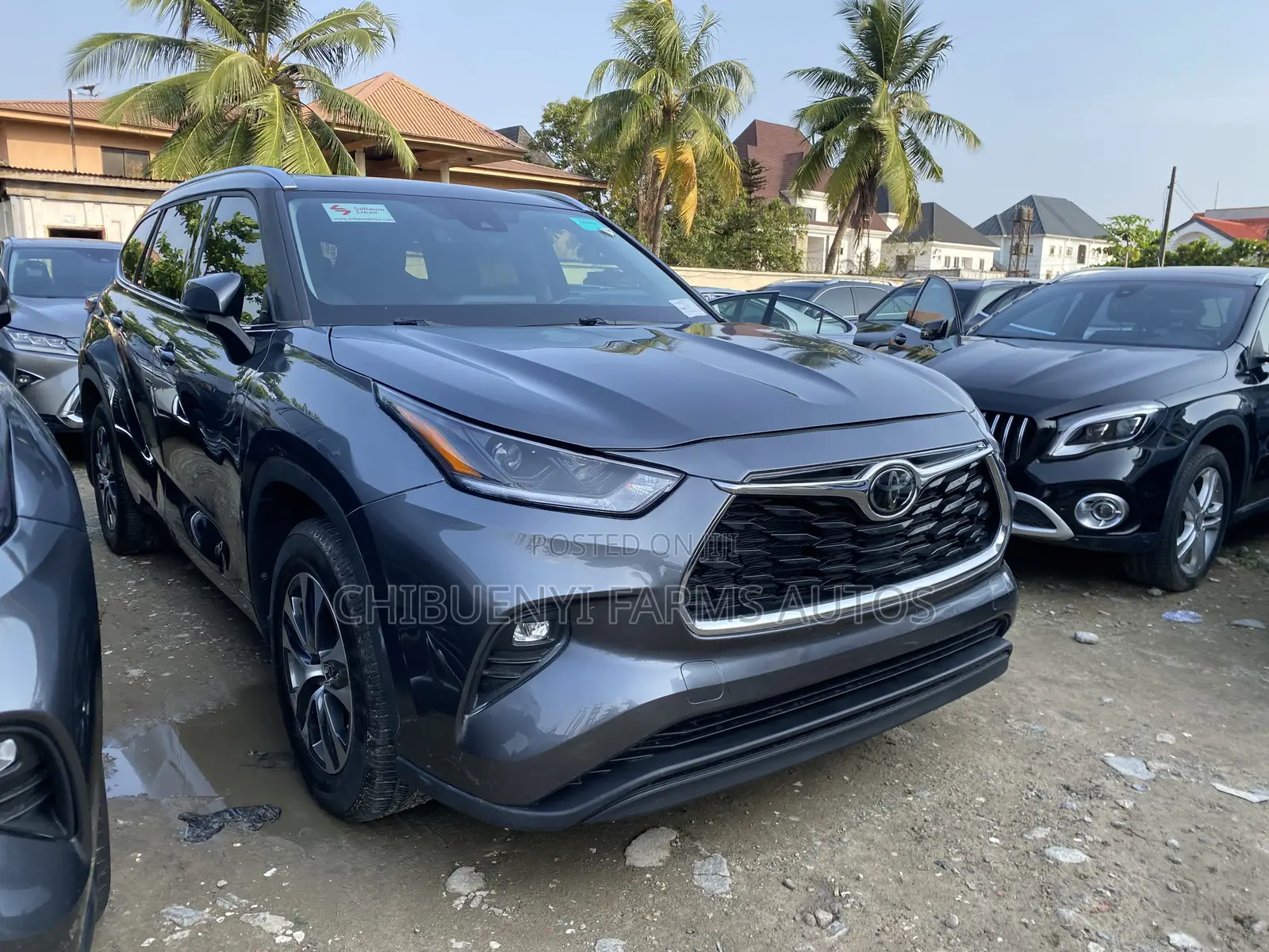 Toyota Highlander XLE 2021 Gray
