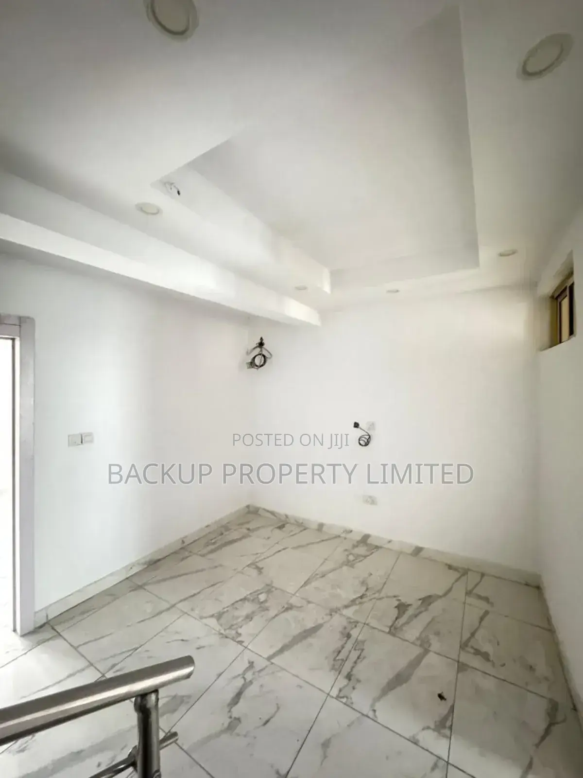 4bdrm Duplex in Surulere for sale
