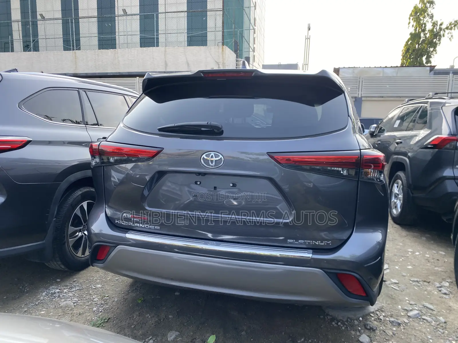 Toyota Highlander Platinum AWD 2023 Gray