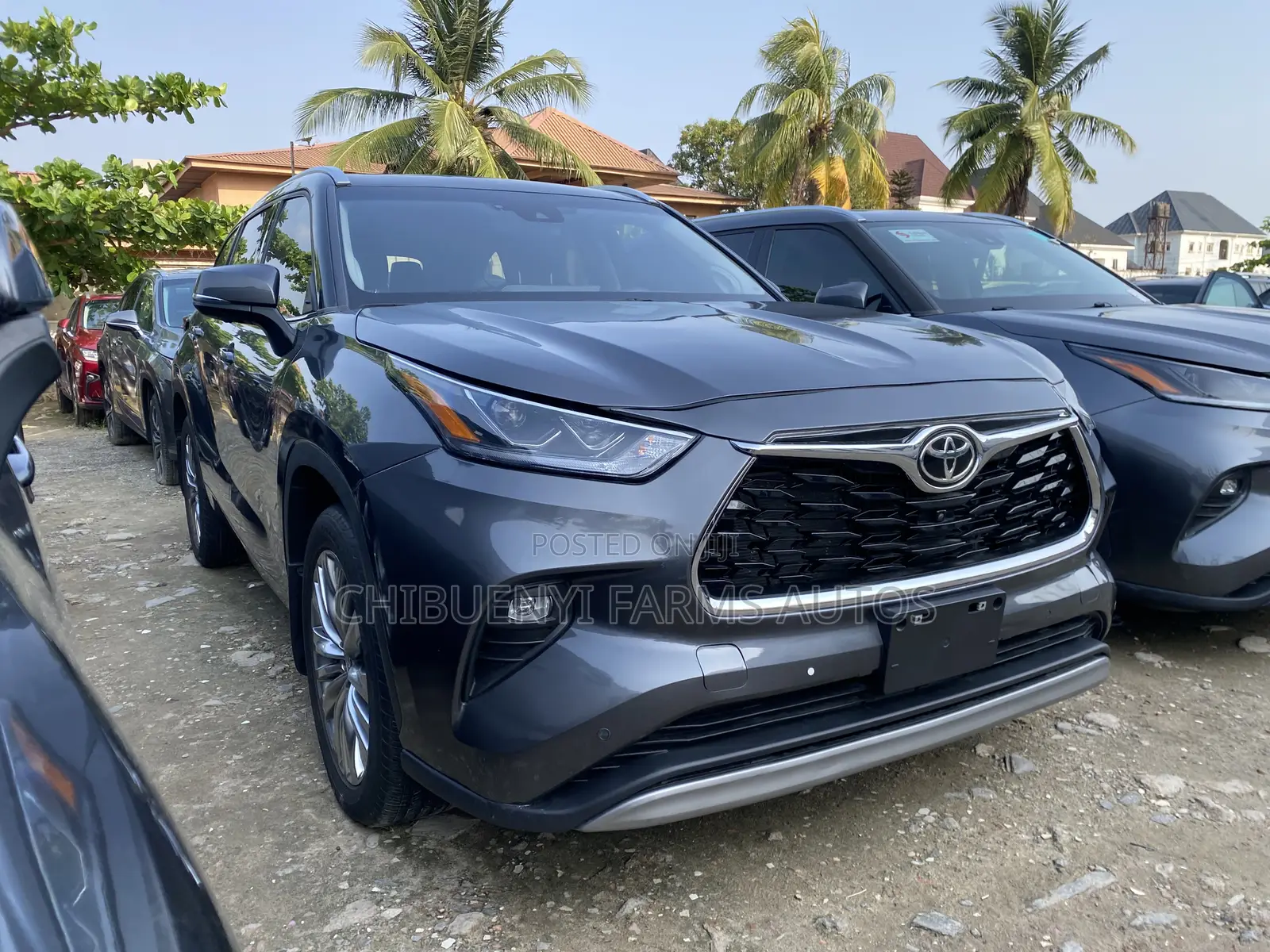 Toyota Highlander Platinum AWD 2023 Gray